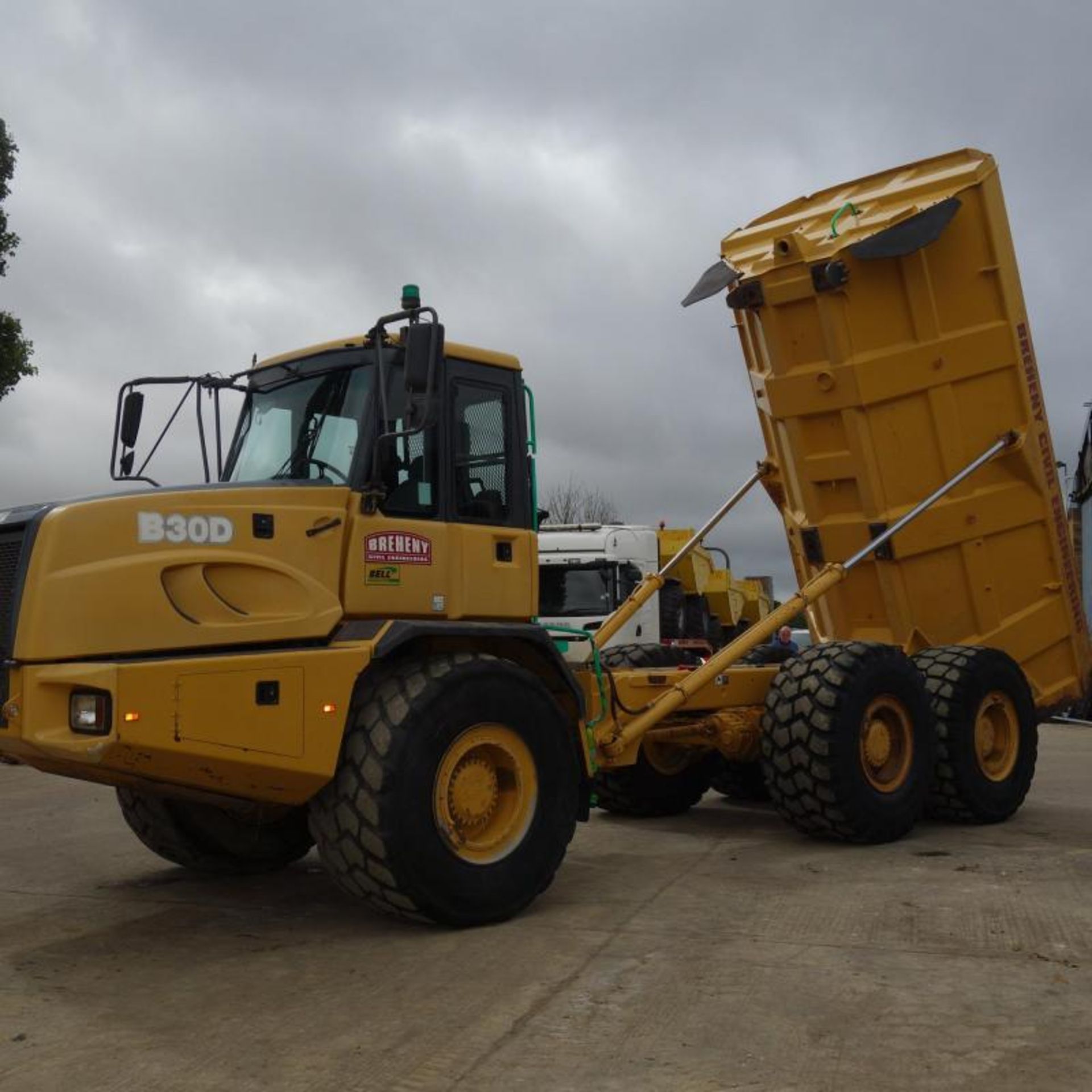 Bell B30D Dump Truck - Image 9 of 14