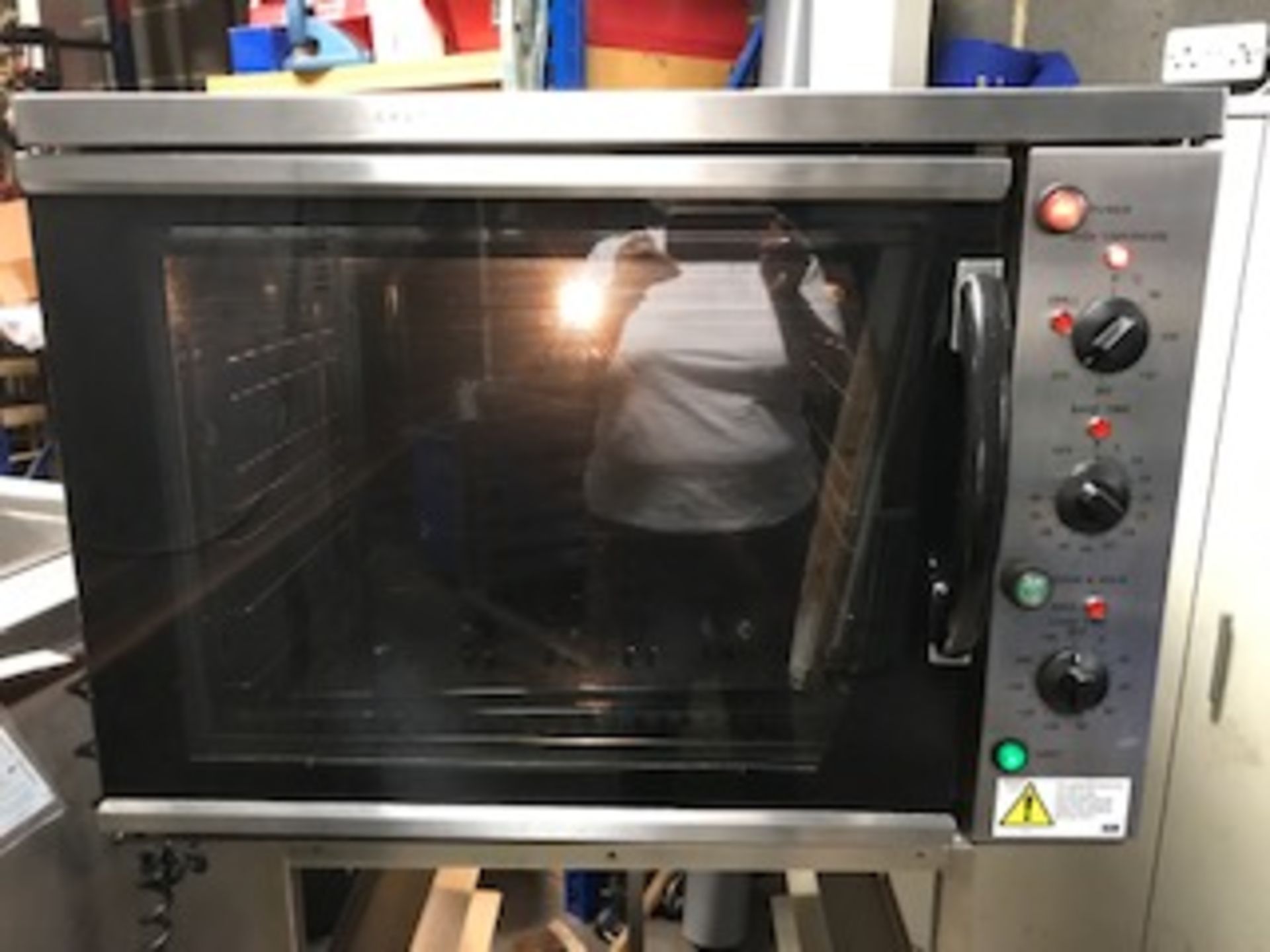 Quattro turbo convection oven on mobile stand