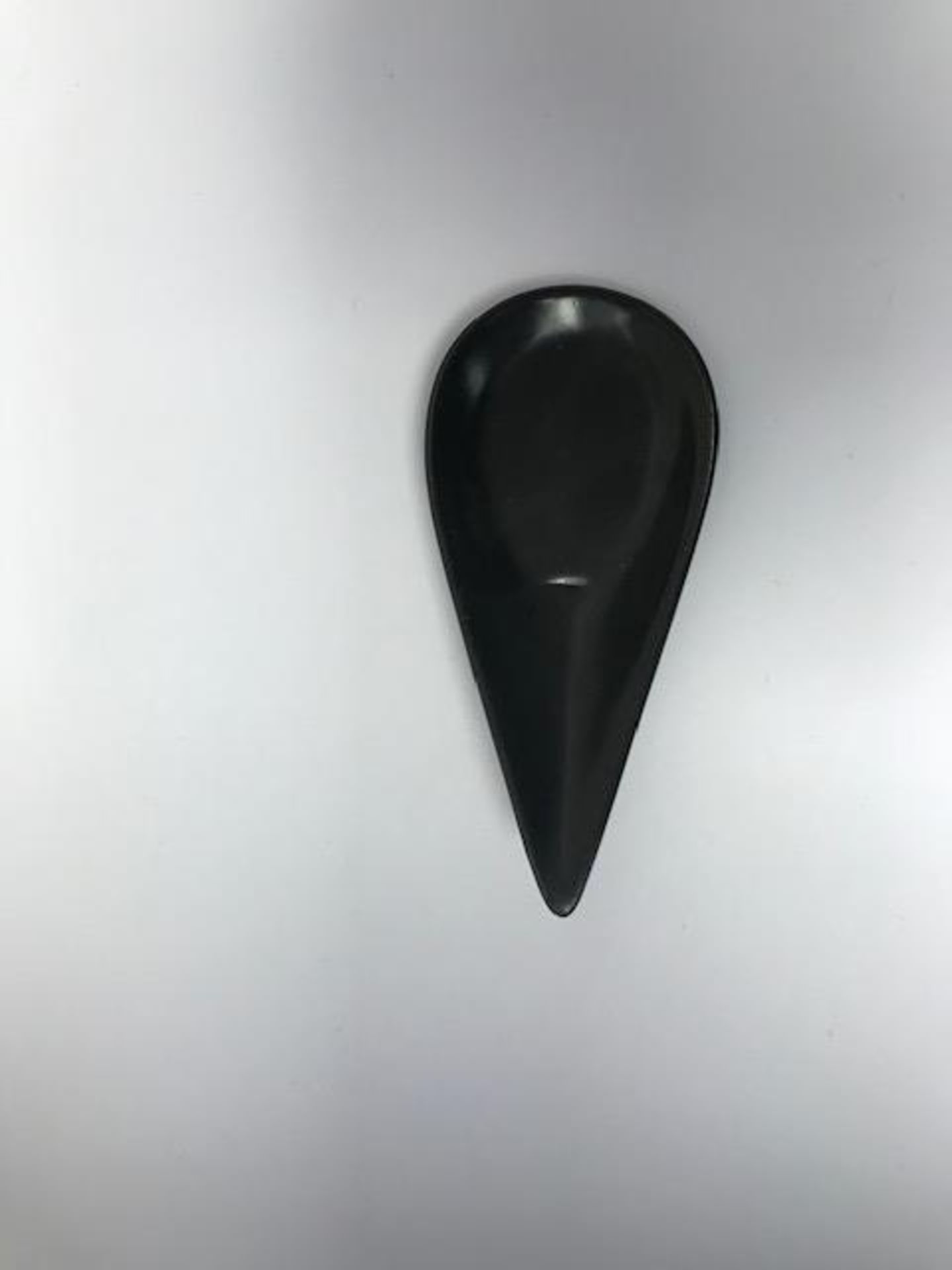 Teardrop black canape spoons x 480 - Image 2 of 4