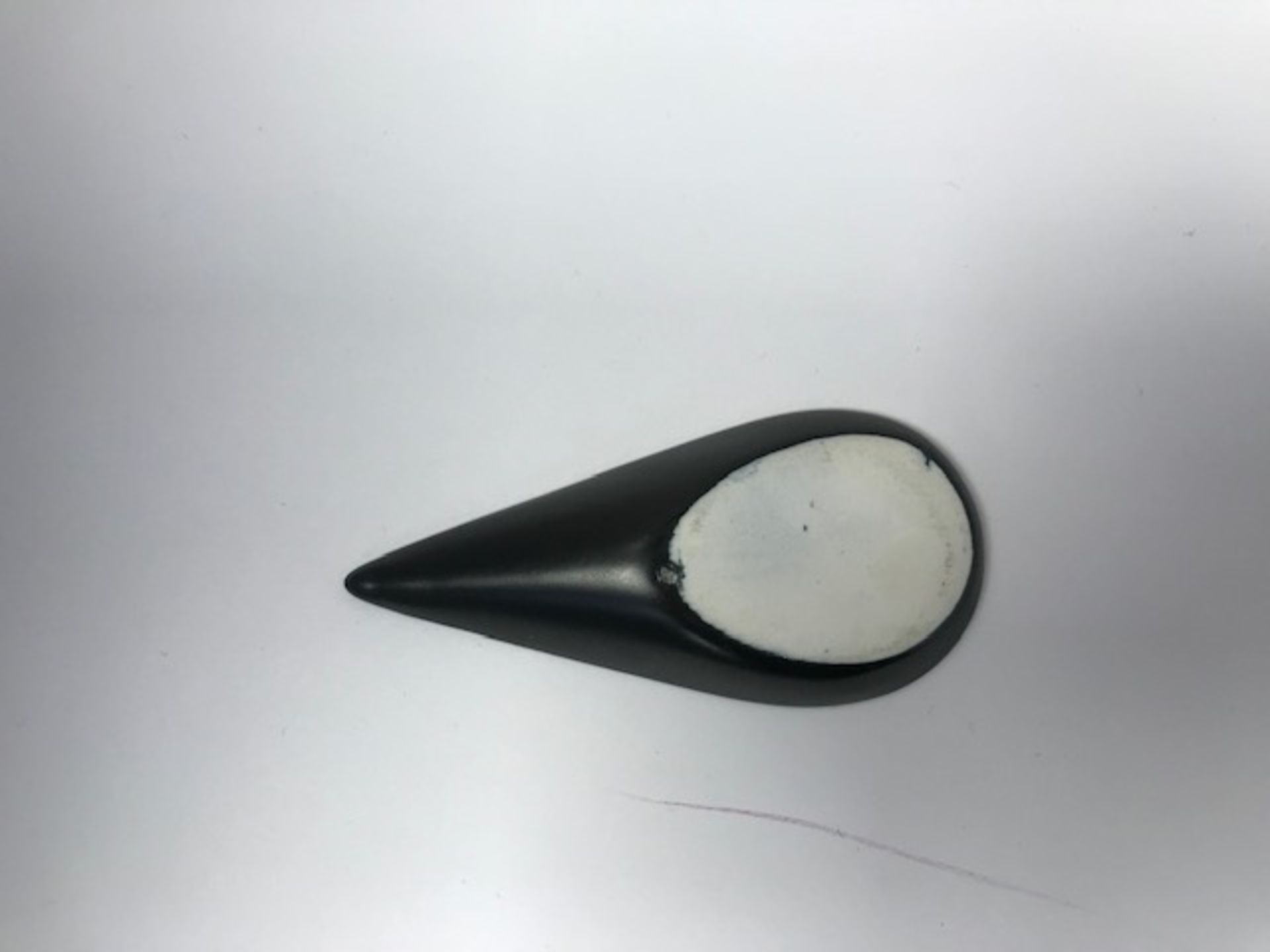 Teardrop black canape spoons x 480 - Image 3 of 4