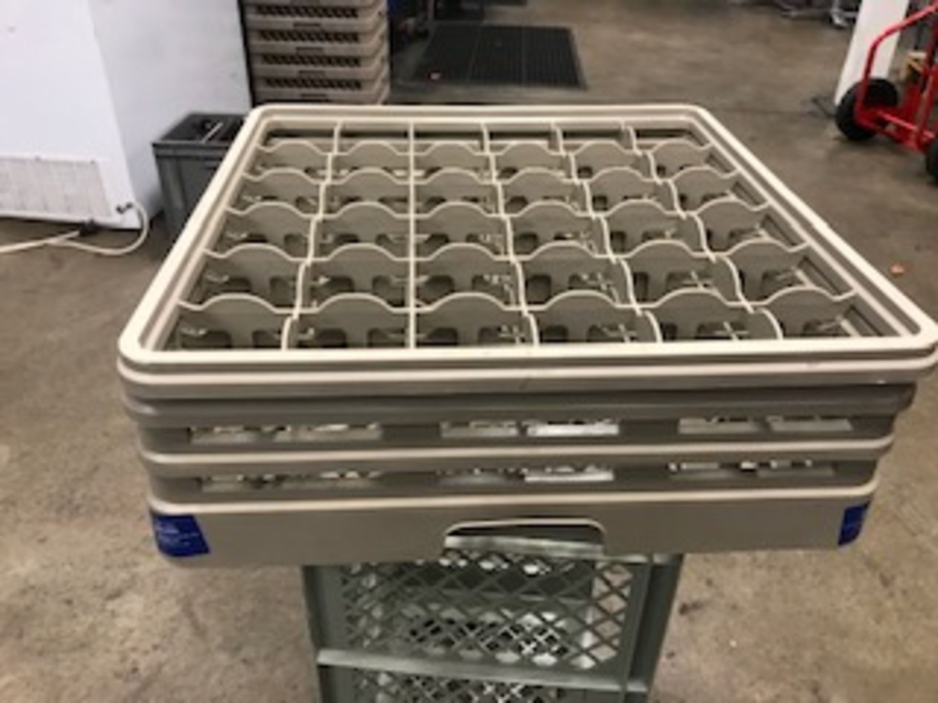 Crates for glasses/cups 500/500mm x 7