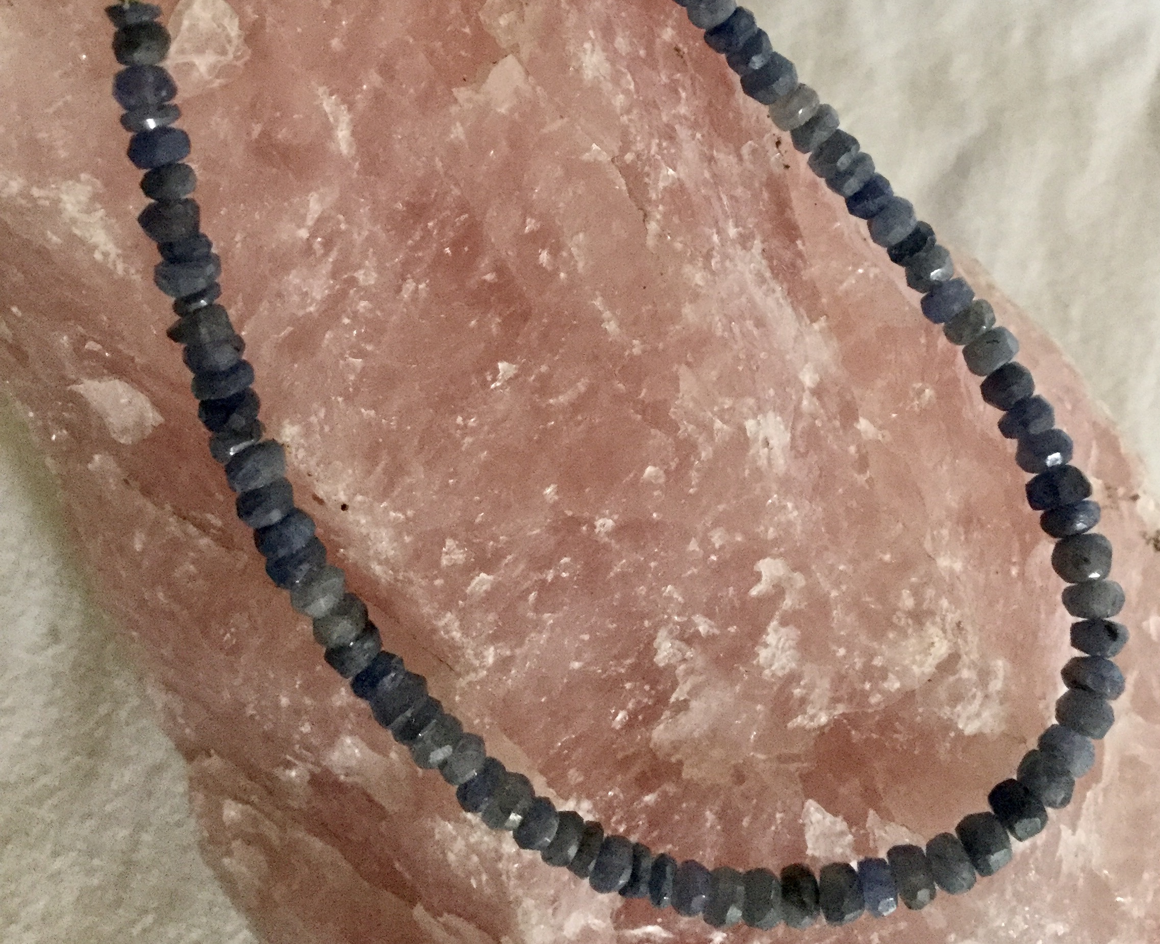 Sapphire Gems Rondelles Graduated Faceted 18 Cm Strand - Image 2 of 4