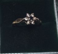 Antique 9Ct Gold Set With6 Diamonds In Platinum Setting