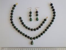 A Zoisite And Ruby Necklace, Bracelet And Earrings Set