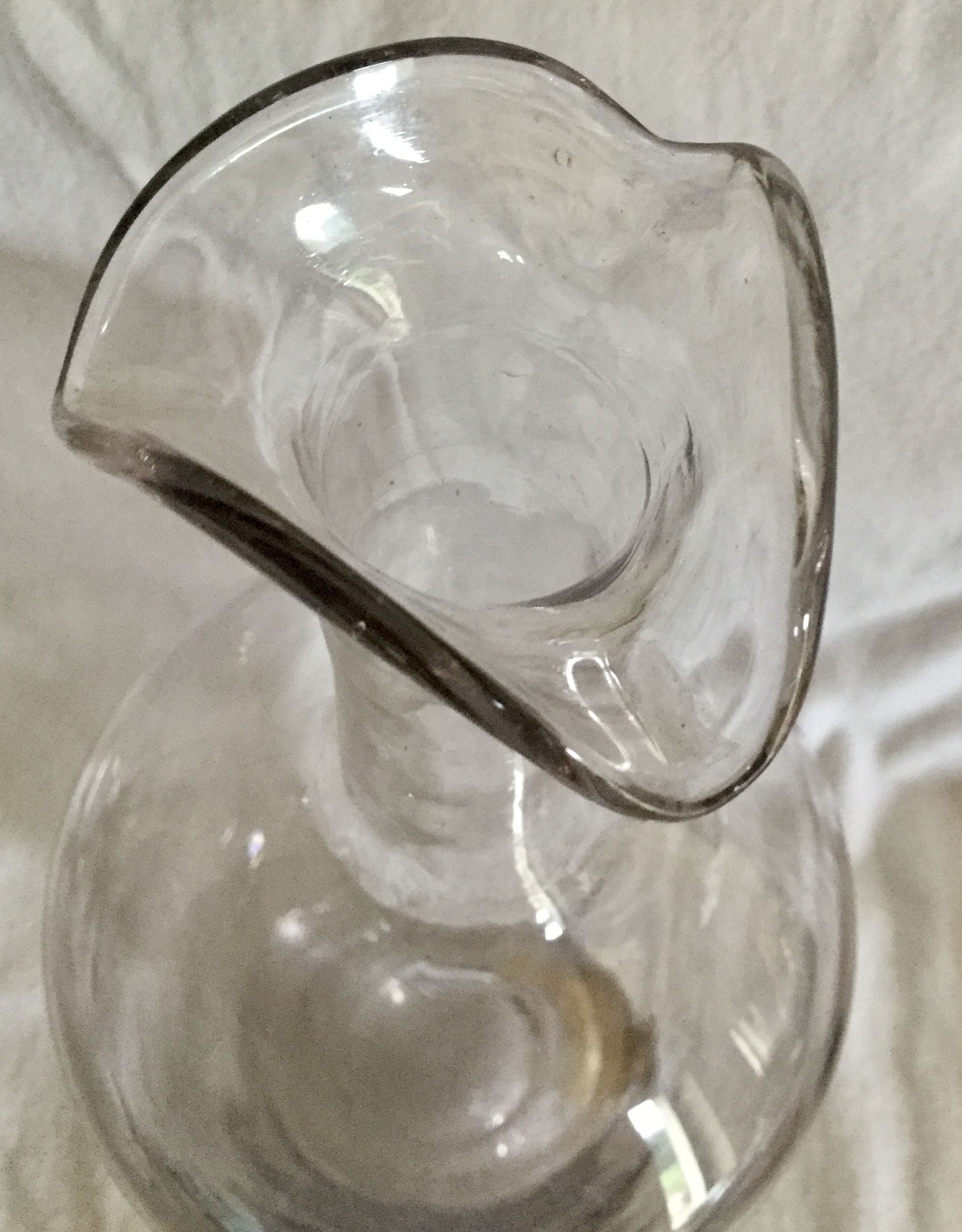 Vintage Sleek French Plain Glass Wine Decanter - Image 2 of 6