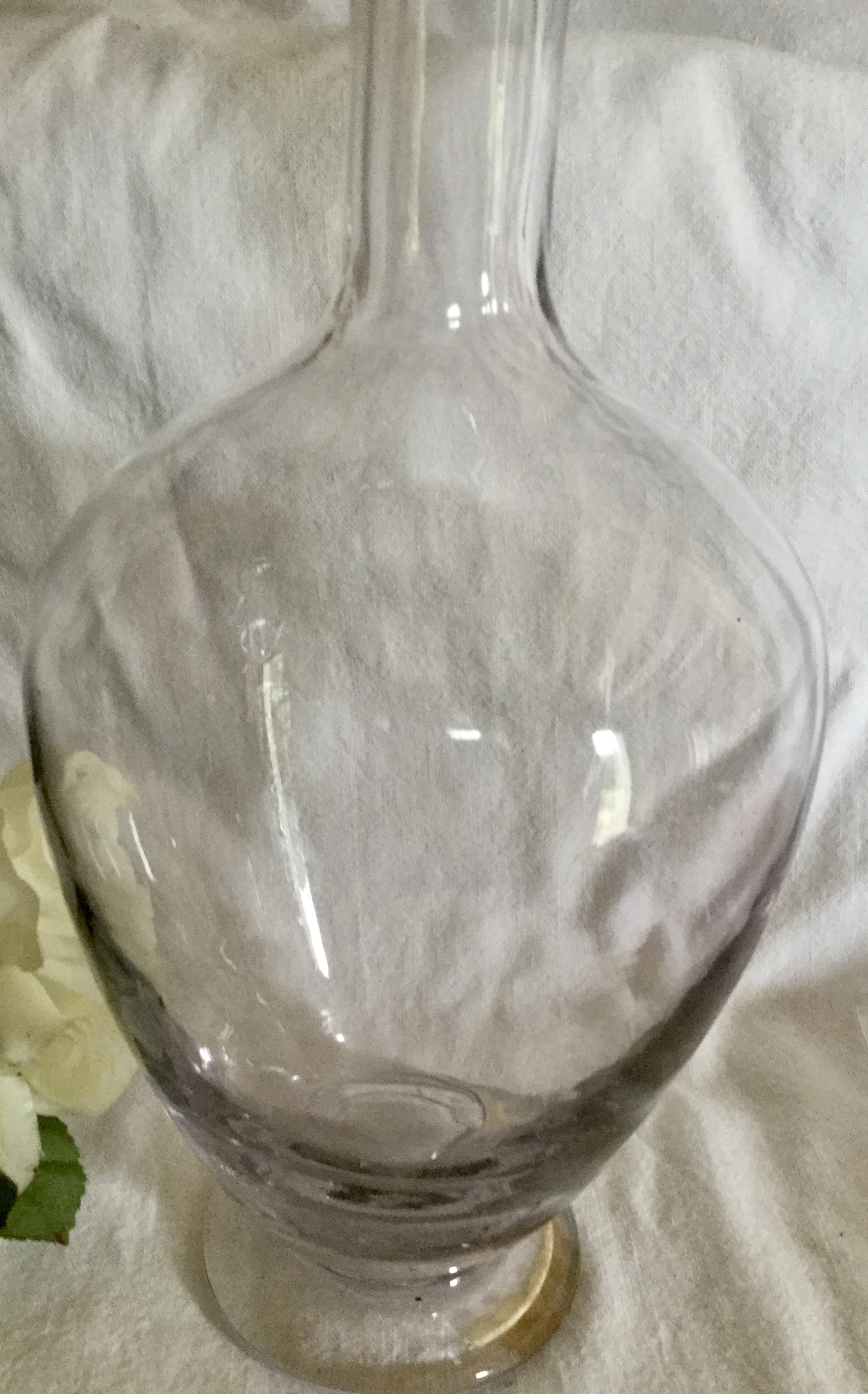 Vintage Sleek French Plain Glass Wine Decanter - Image 3 of 6