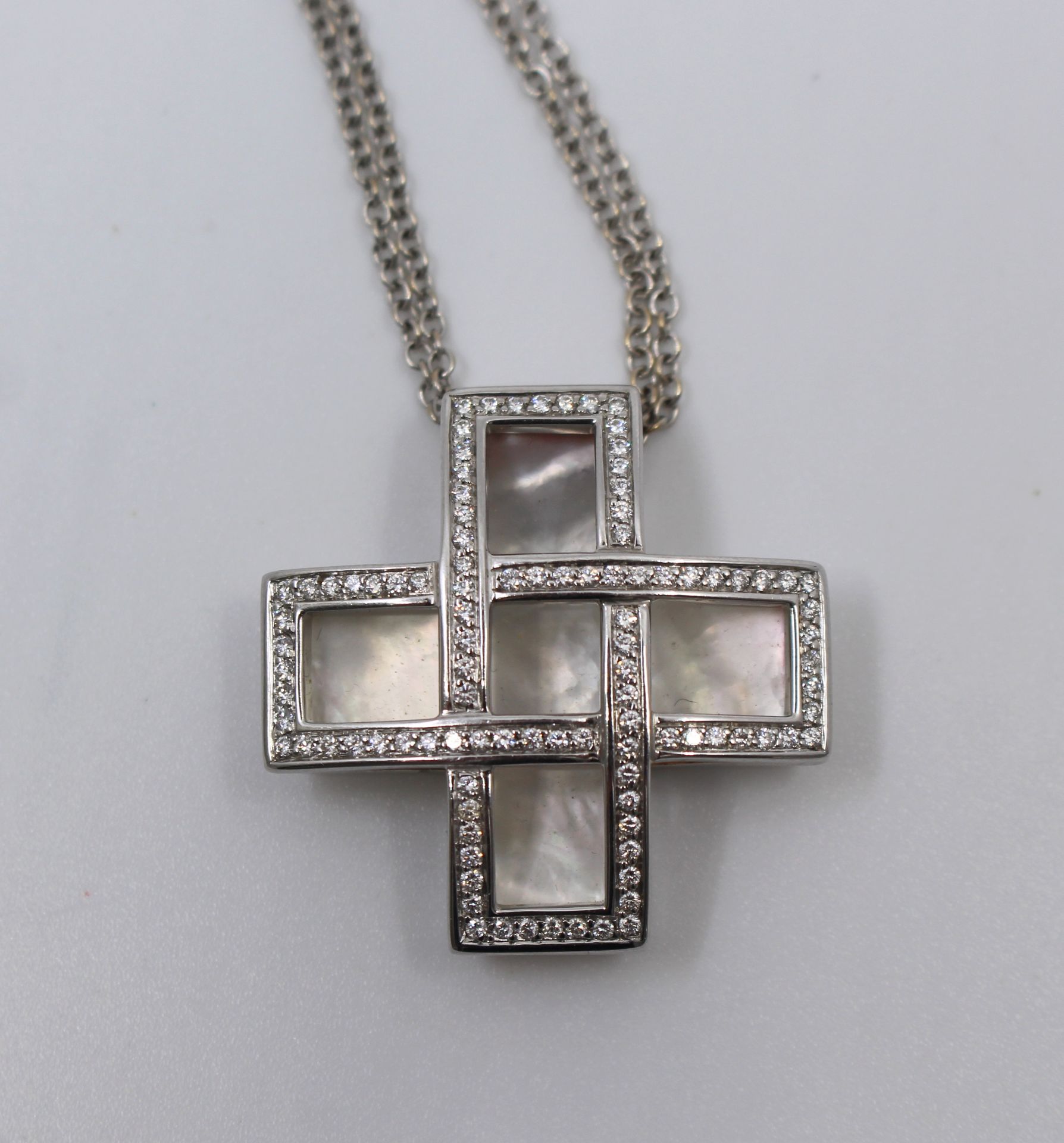 Boodles 18ct Gold Diamond & Mother of Pearl Cross on Chain - Image 4 of 8