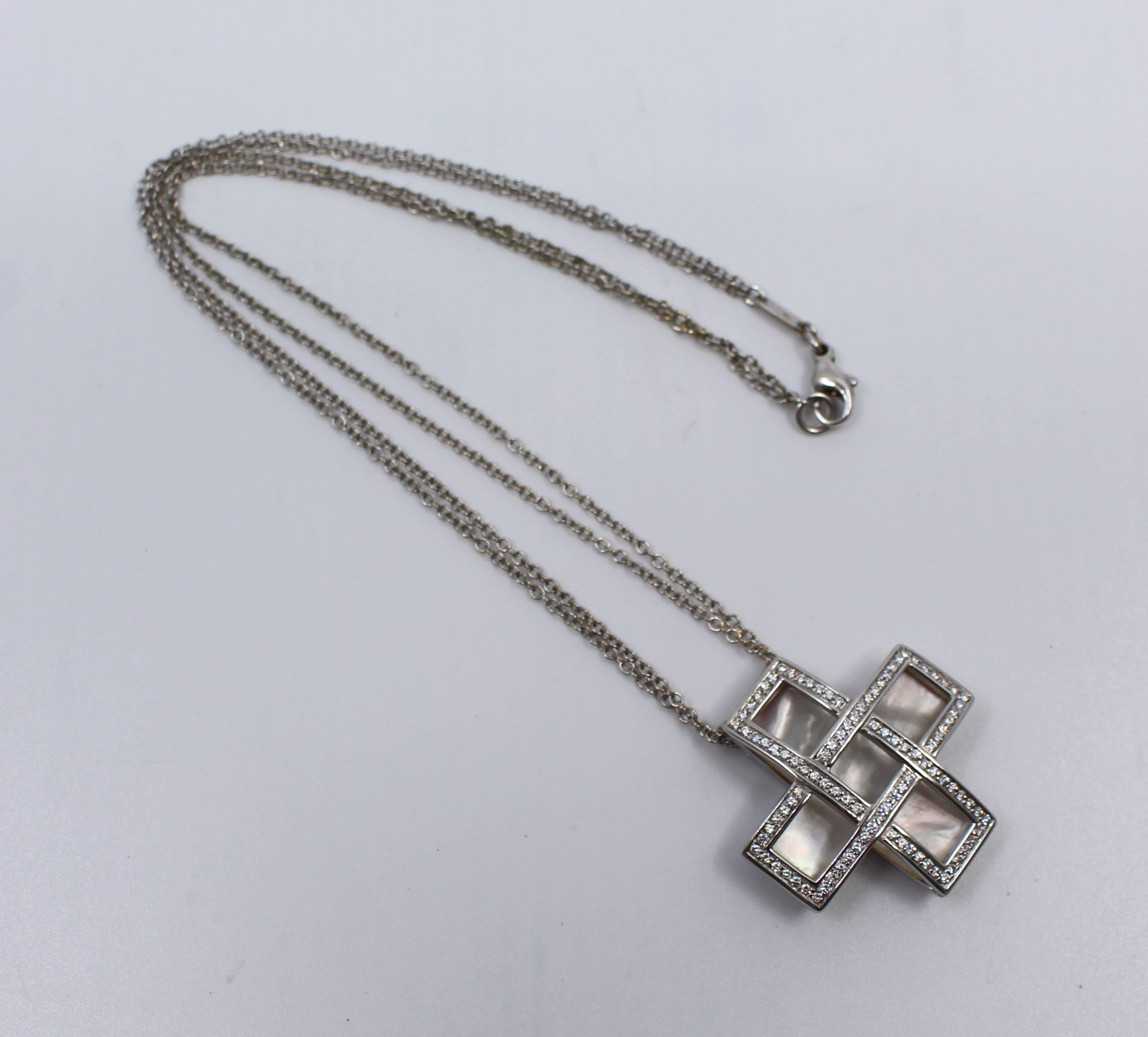 Boodles 18ct Gold Diamond & Mother of Pearl Cross on Chain - Image 2 of 8