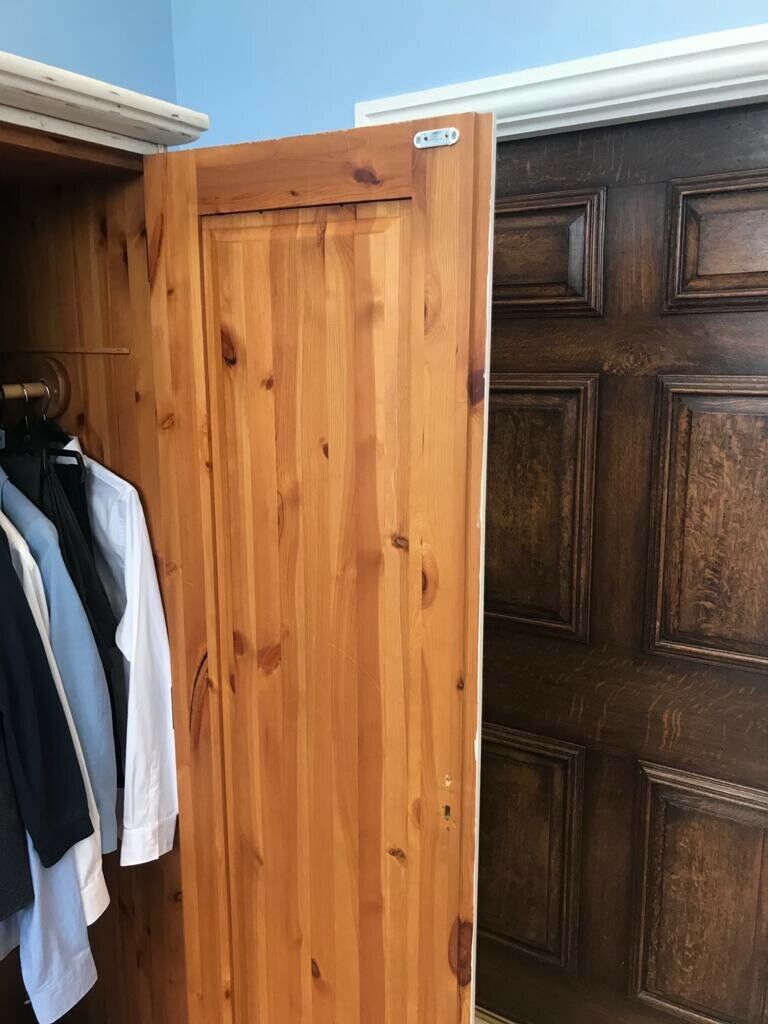 Good Quality Painted French Style Double Pine Wardrobe - Image 4 of 5