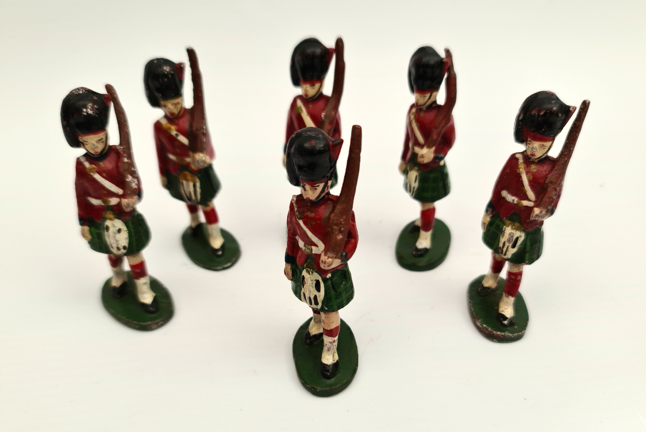 Vintage 6 x Wend-al Metal Toy Soldiers 7cm Tall