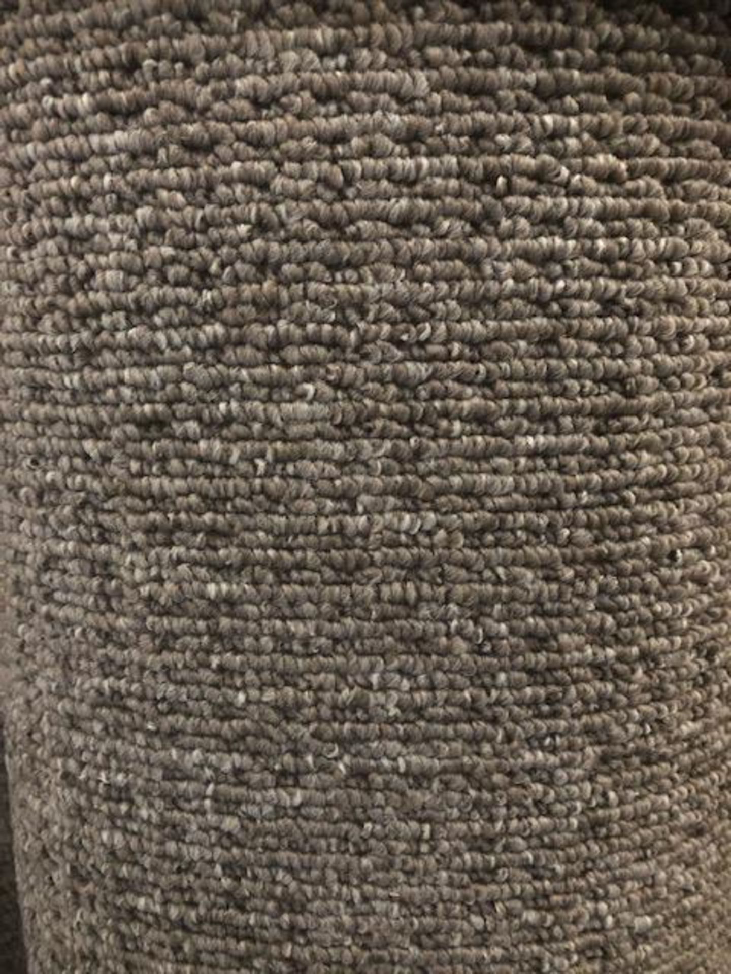 Seattle Taupe 5M X 4M (16Ft3In X 13Ft ) Polypropylene Loop Pile Feltback Carpet