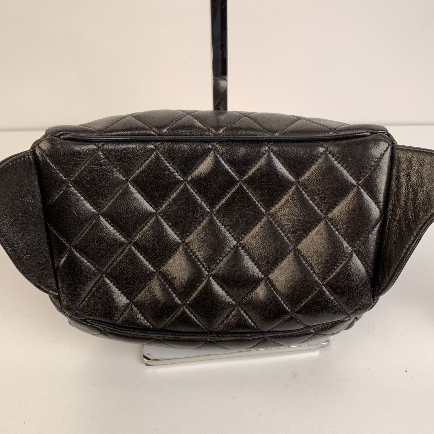 Chanel Vintage Black Quilted Waist Bum Bag Pouch - Bild 6 aus 10
