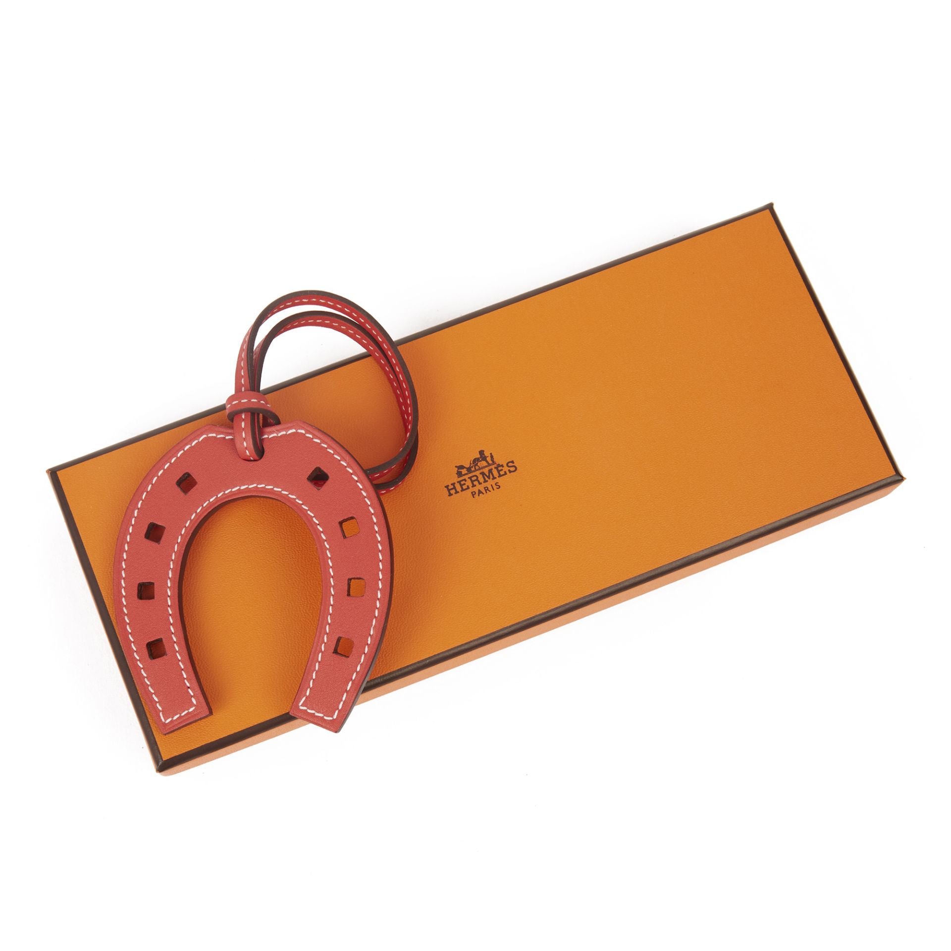 Hermès Rose Jaipur Swift Leather Paddock Horseshoe Charm - Image 3 of 5