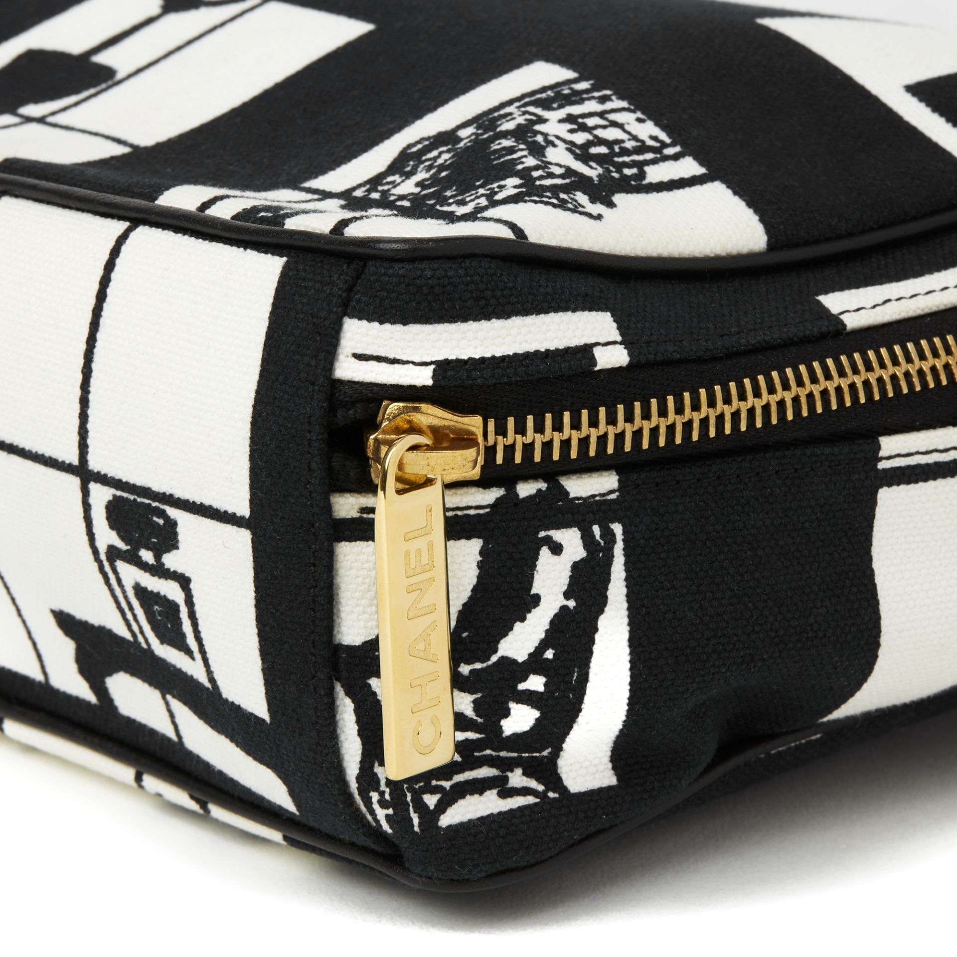 Chanel Black & White Canvas 'Window Line' Toiletry Pouch - Image 7 of 11