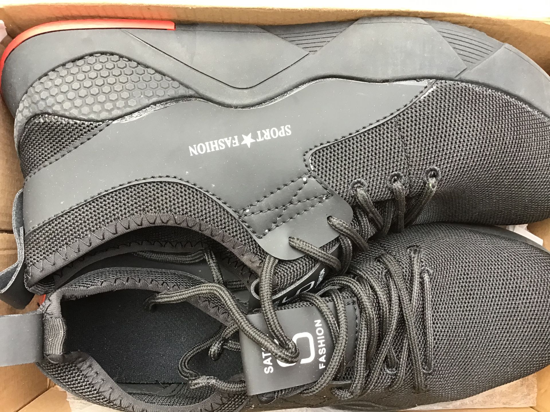 Men’s new size 10 safety shoes