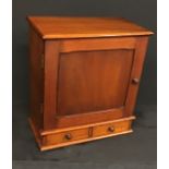 Antique Victorian Mahogany Cabinet.