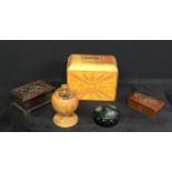 Assortment of small boxes Antique & Vintage