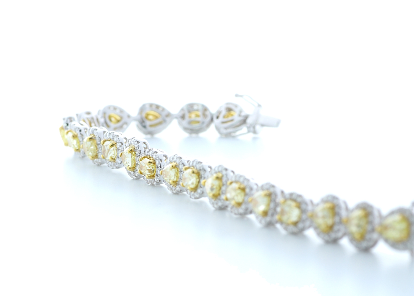 Halo Set Natural Fancy Yellow Diamond Bracelet 12.50 Carats Carats - Image 3 of 4