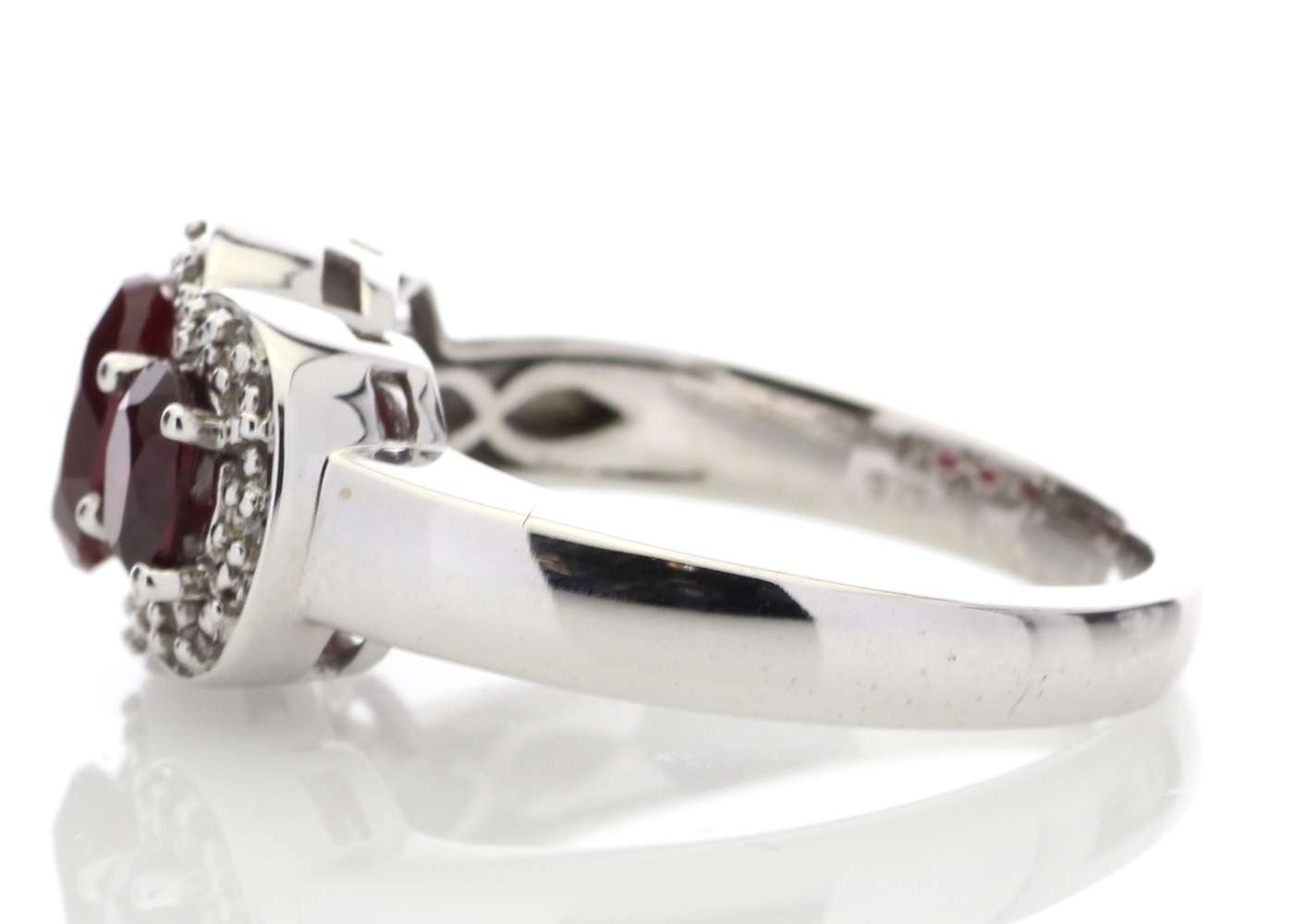 9ct White Gold Created Ruby Diamond Cluster Ring - Image 3 of 5