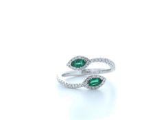 18ct White Gold Diamond And Emerald Ring 0.27E 0.30 Carats