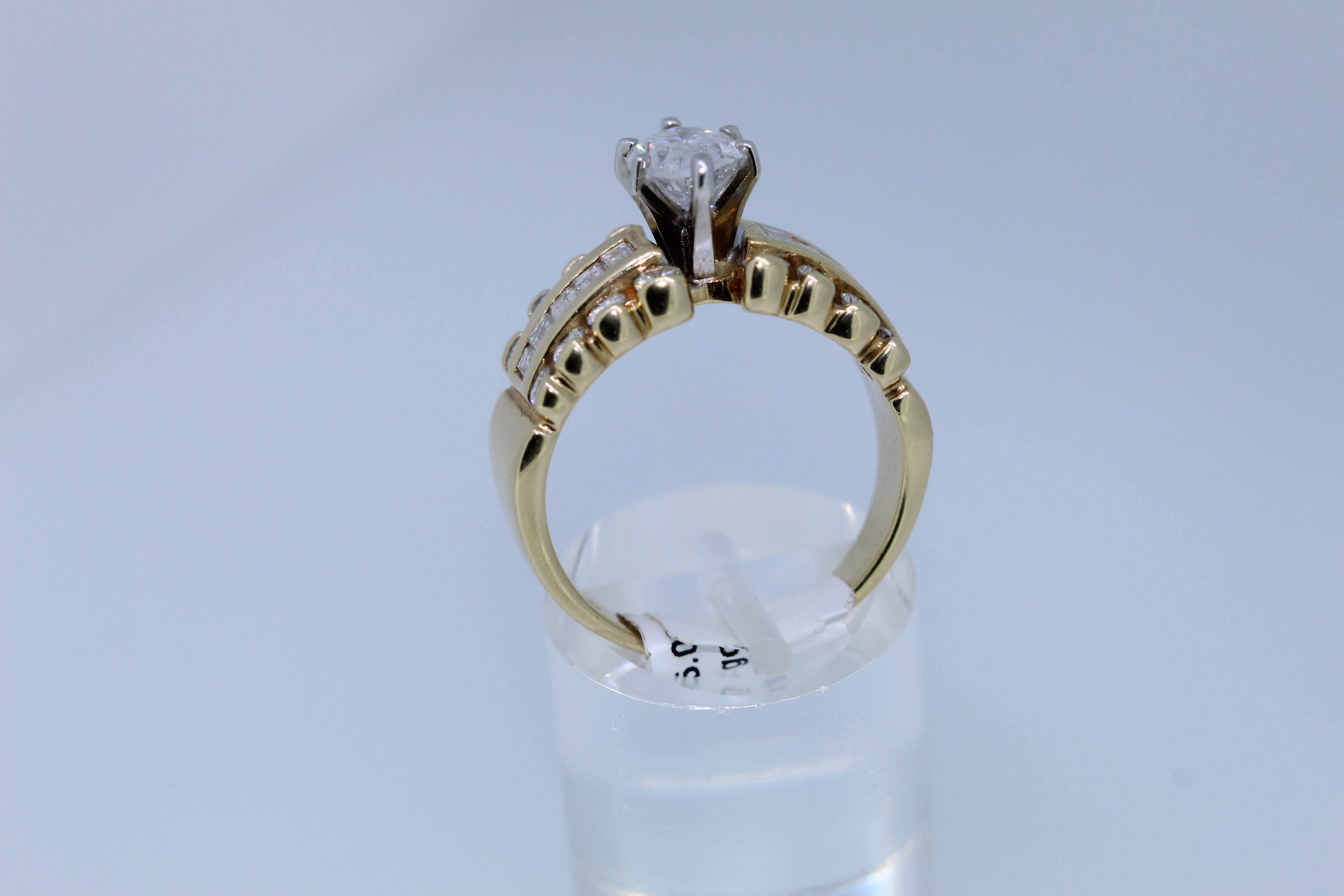 14ct Yellow Gold Marquise Diamond Ring - Image 4 of 6