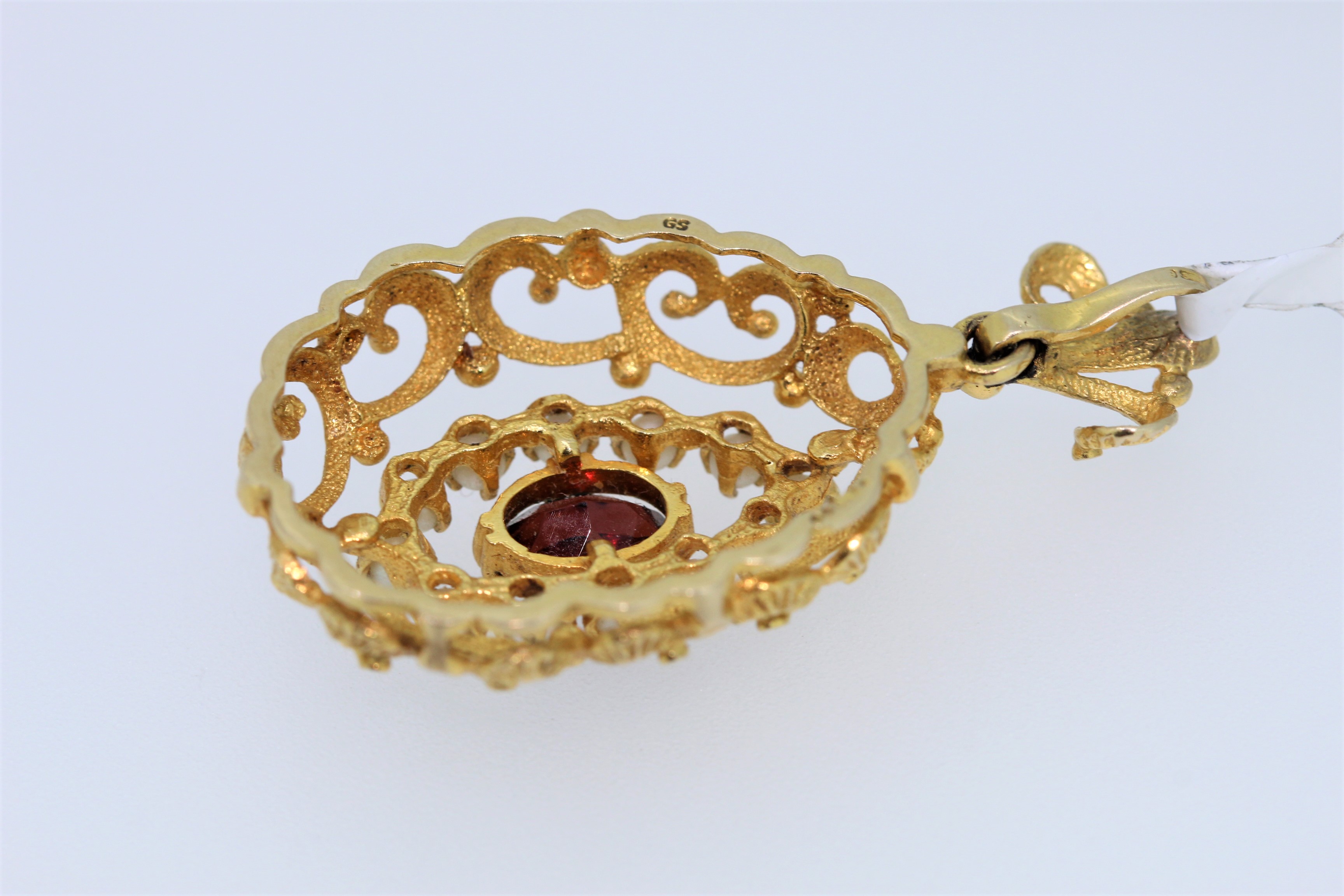 9k Yellow Gold Vintage Garnet And Seed Pearl Pendant - Image 3 of 4