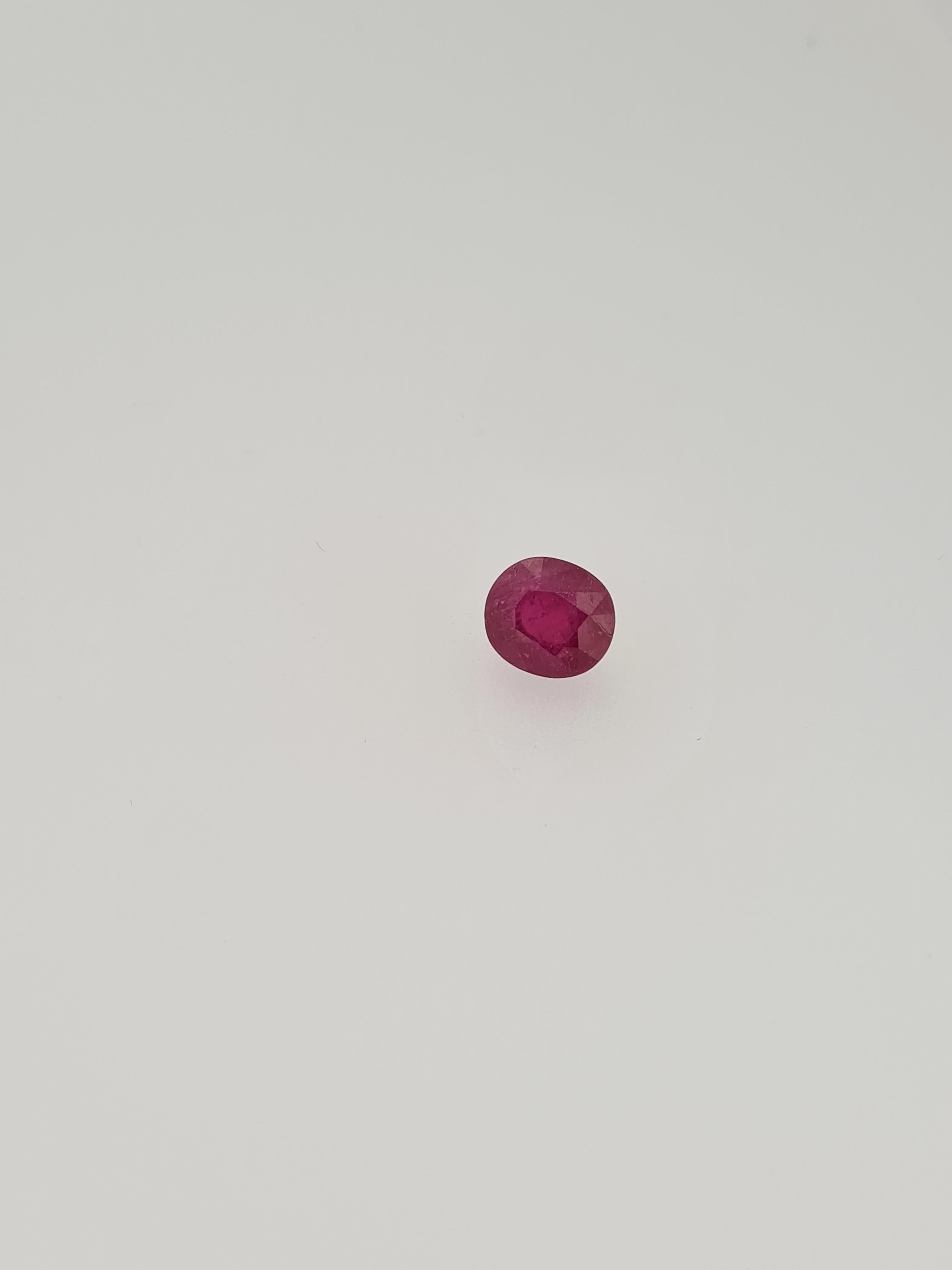 Ruby oval cut gem stone - Image 5 of 6