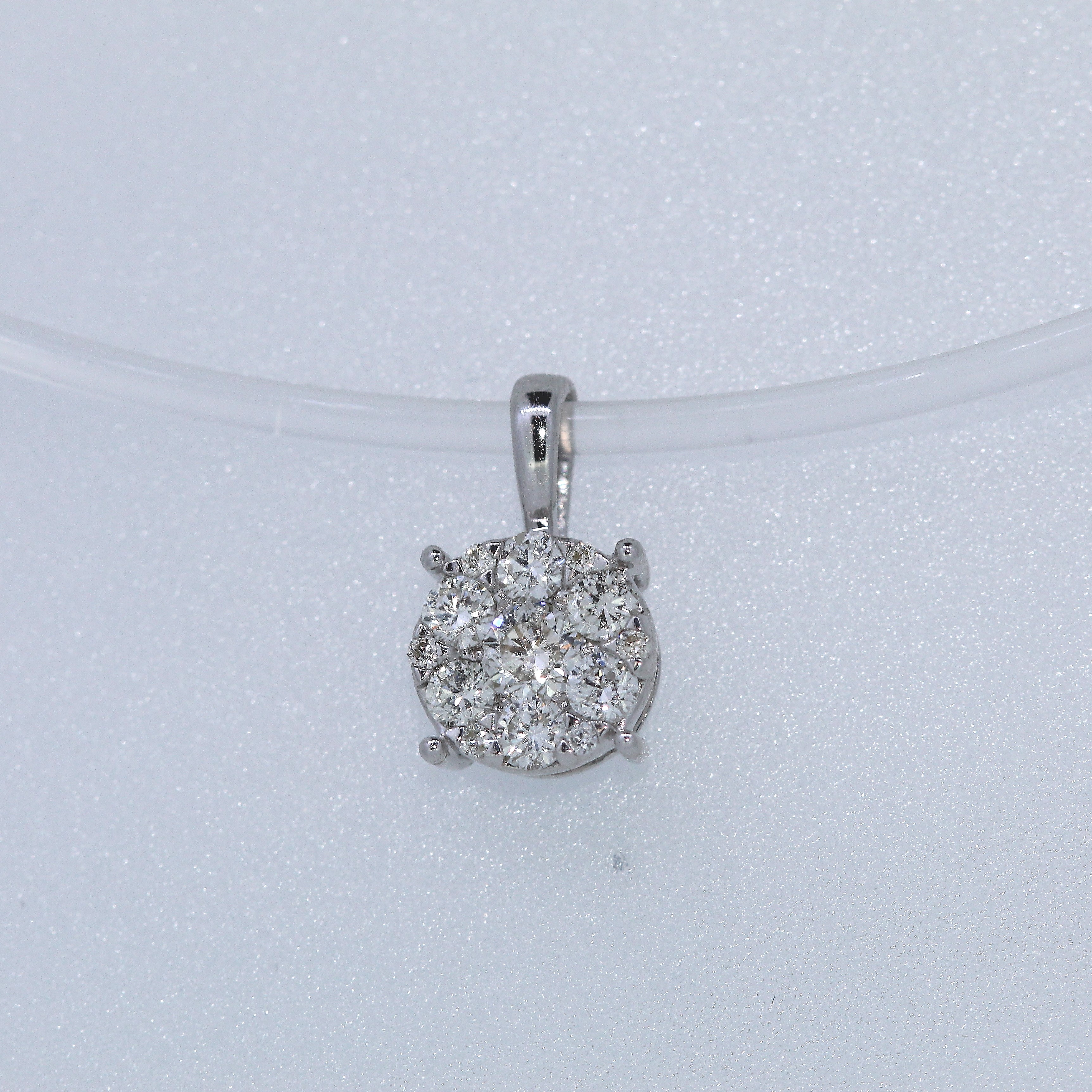 9k White Gold Diamond Set Pendant - Image 5 of 5