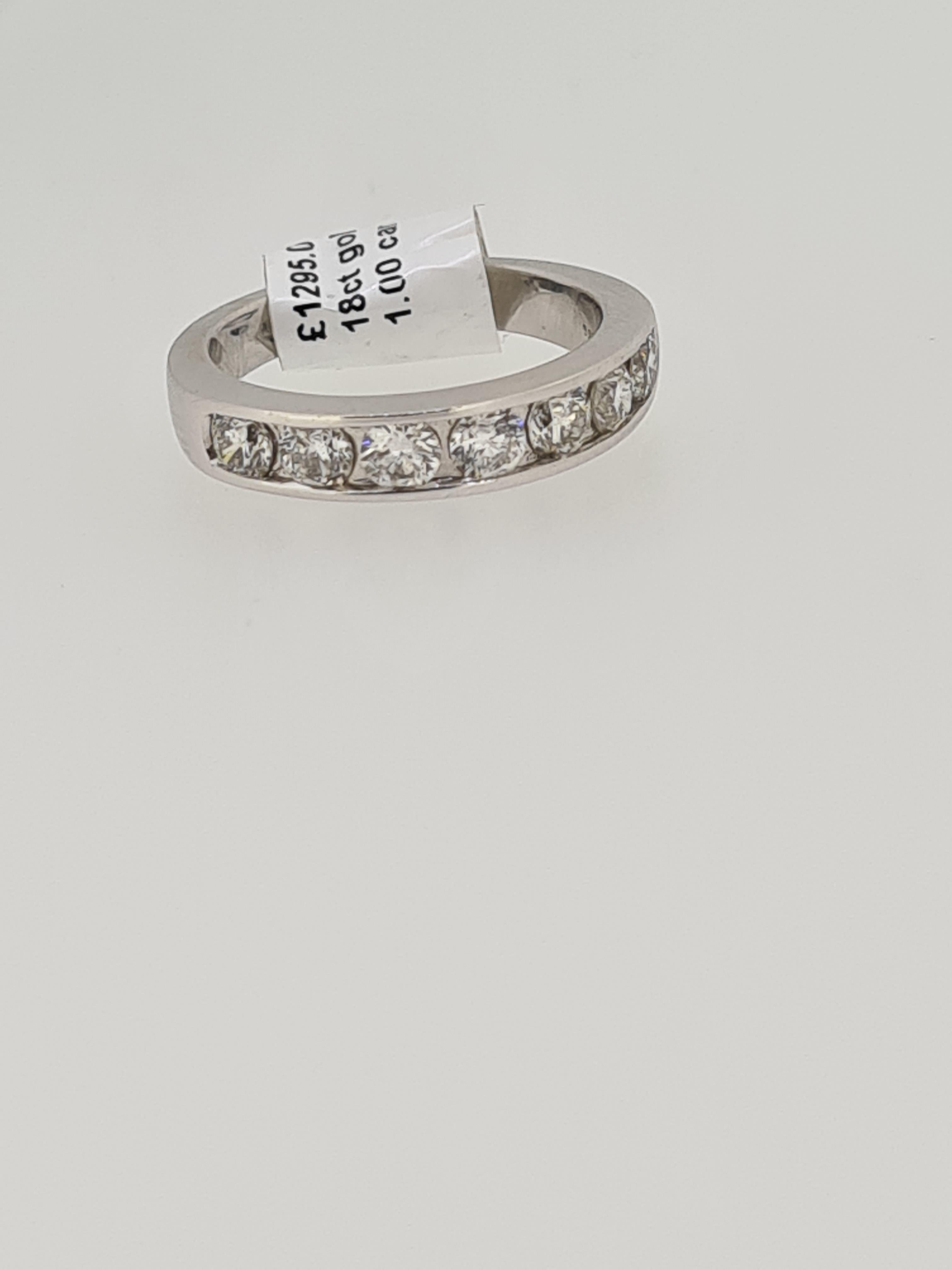 18ct uk hallmark channel set diamond ring - Image 5 of 5