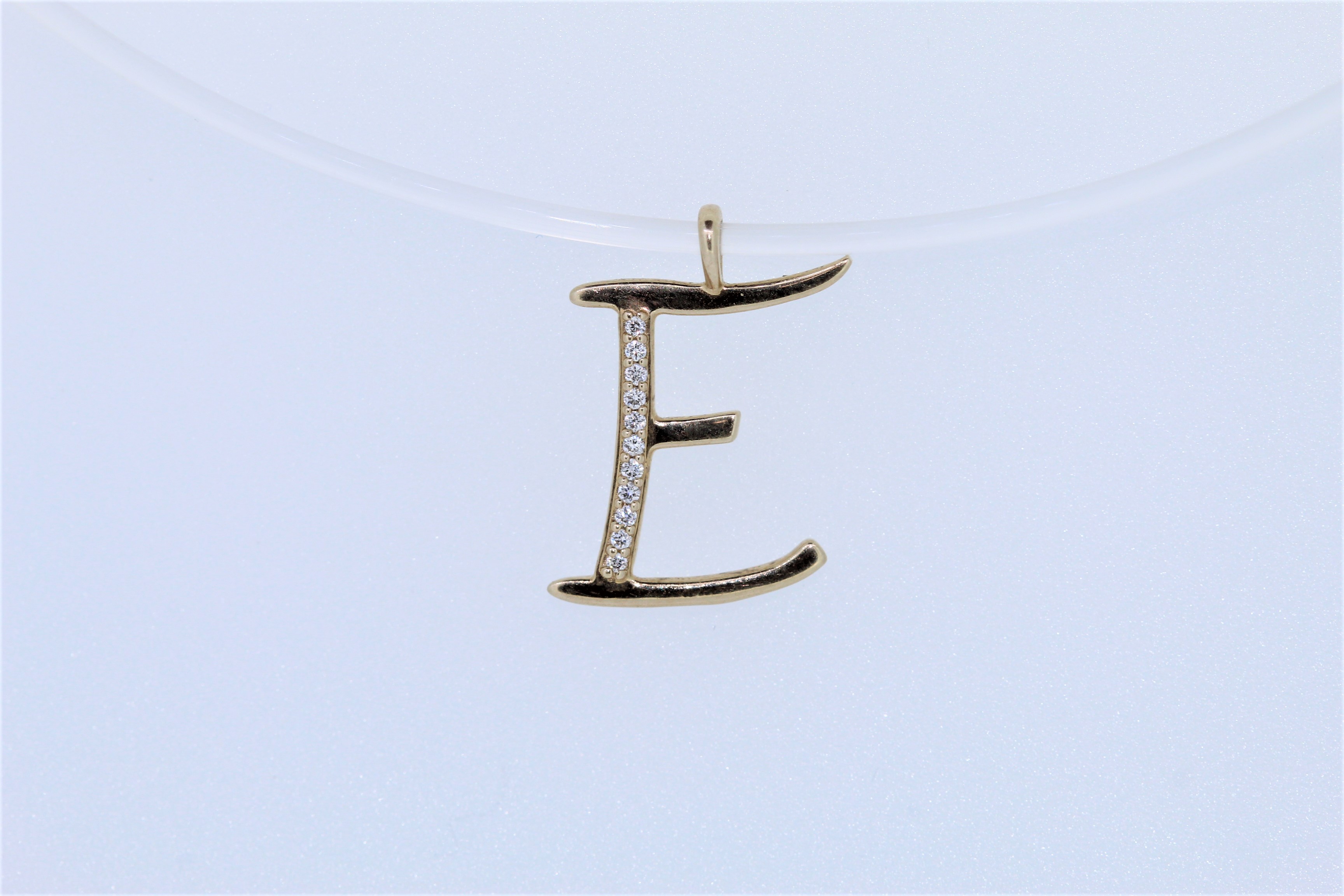 9k Yellow Gold Diamond Set E Initial Pendant - Image 2 of 2