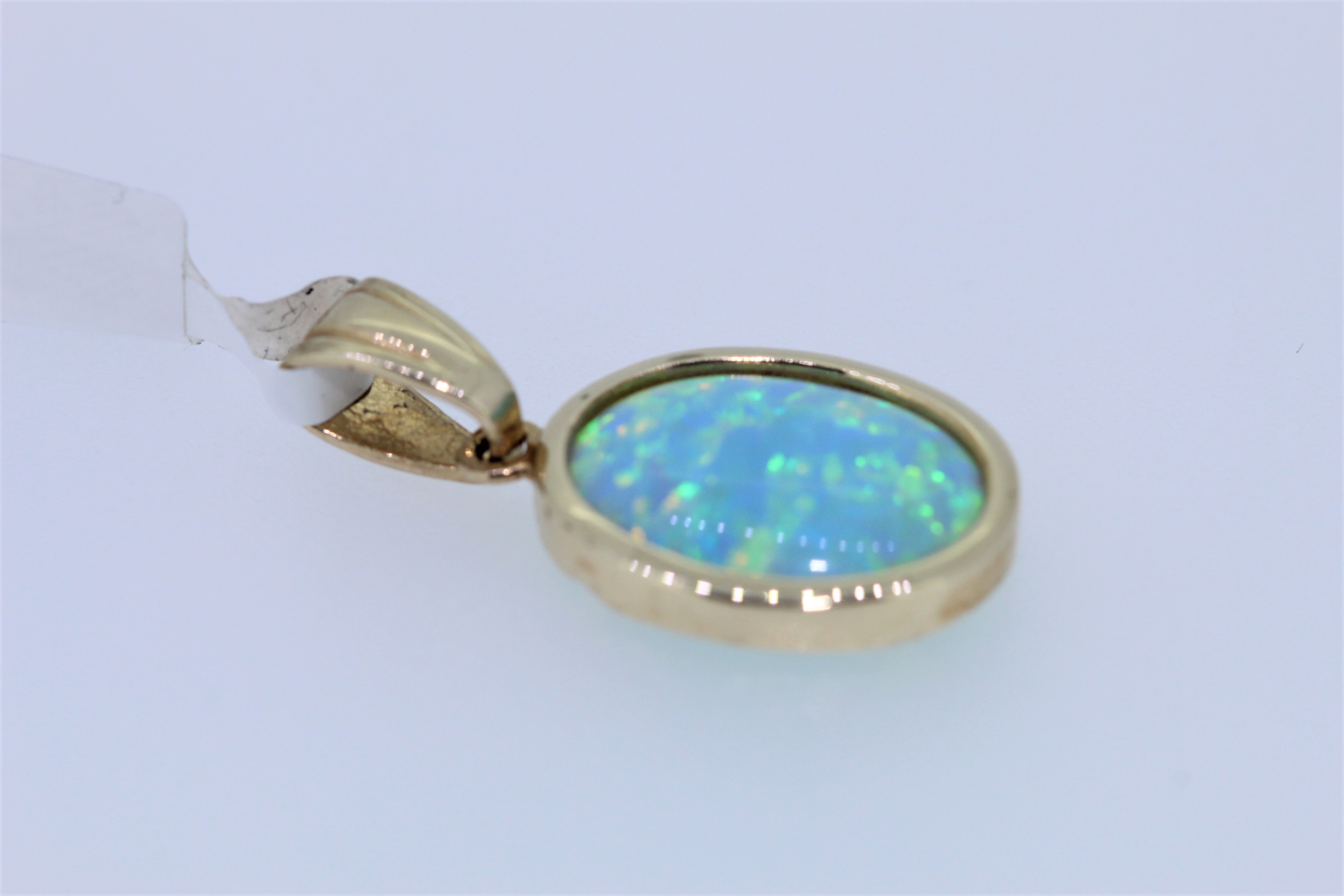 9k Yellow Gold Synthetic Opal Pendant - Image 2 of 3