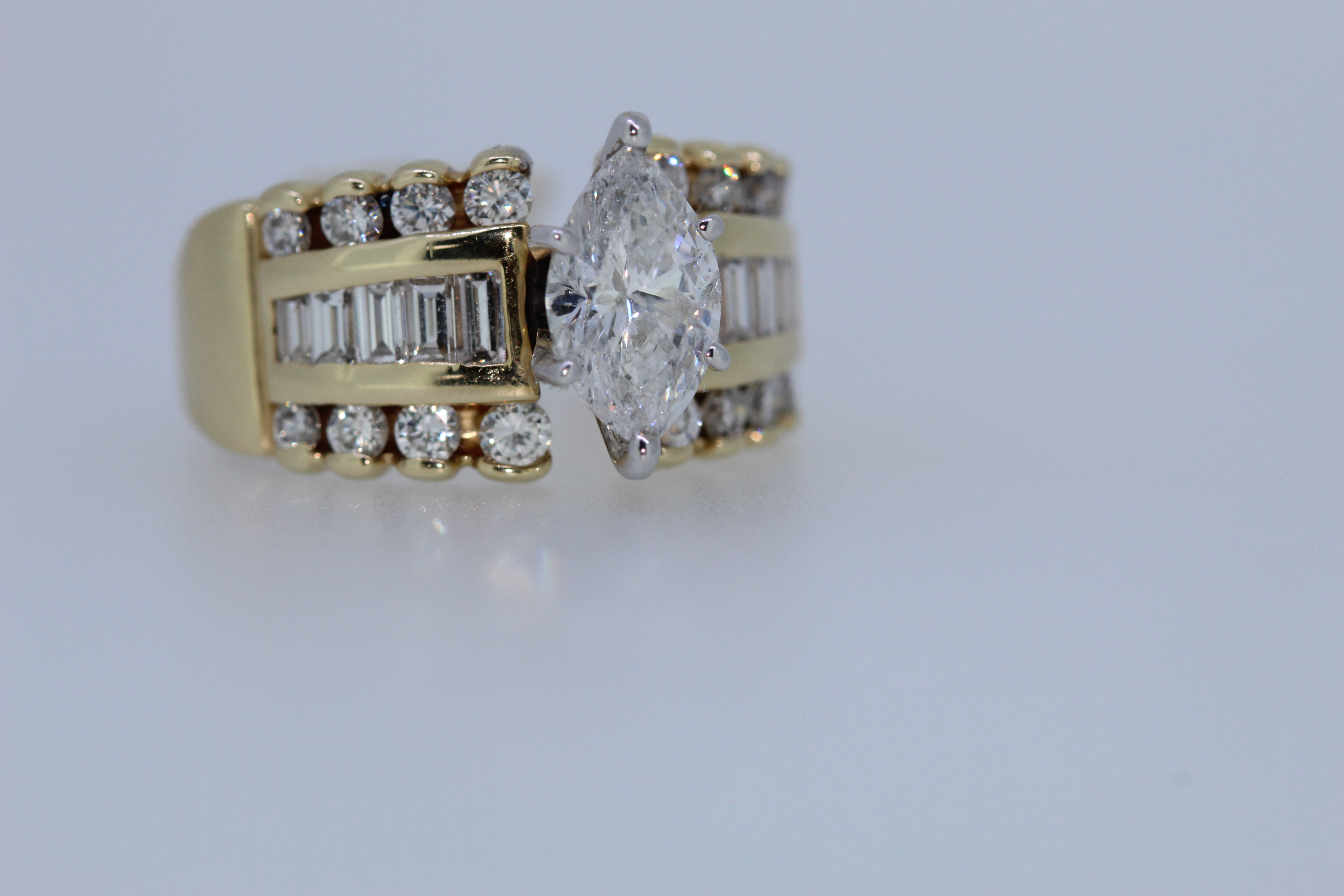 14ct Yellow Gold Marquise Diamond Ring - Image 6 of 6