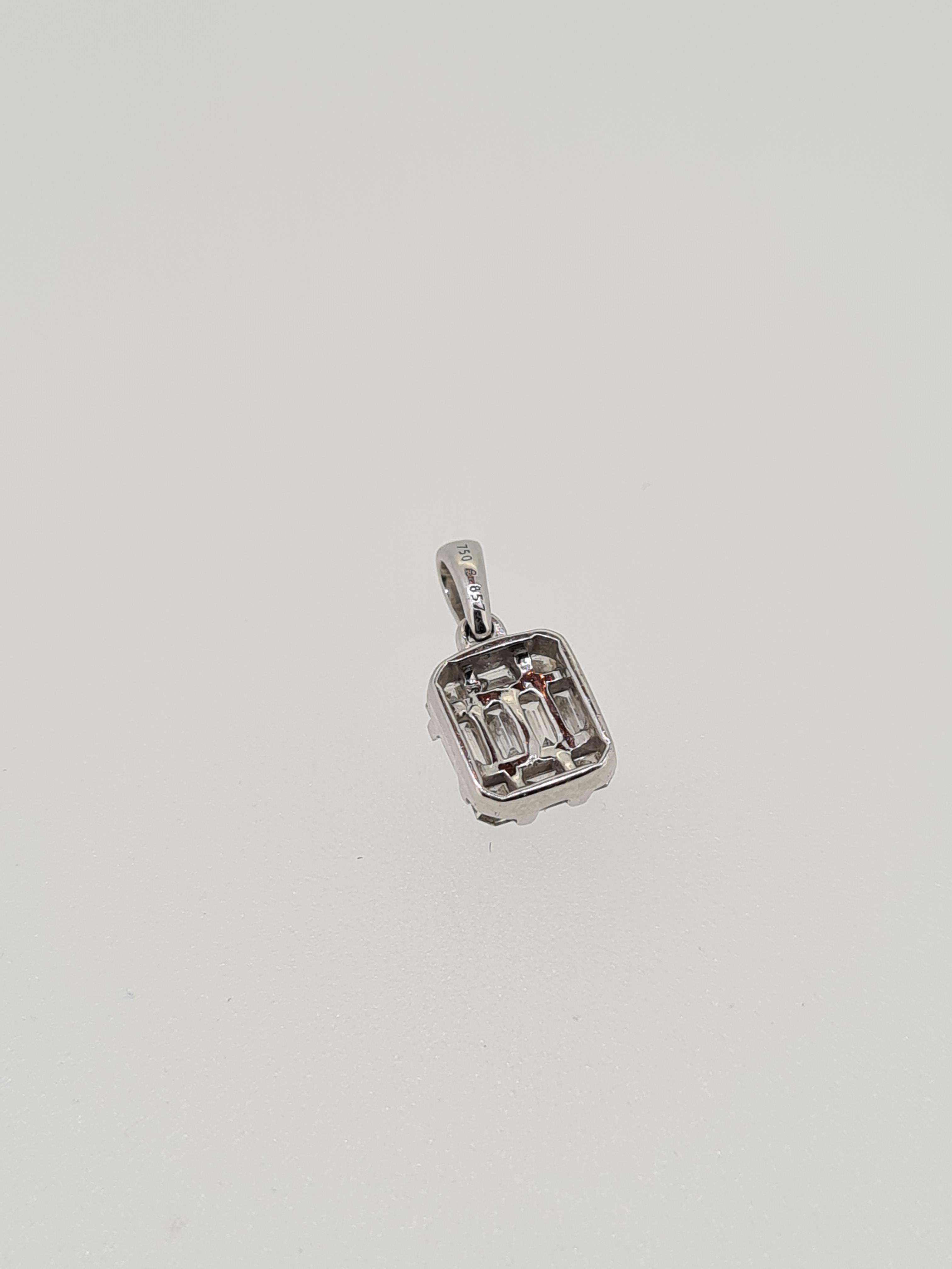 18ct white gold diamond set pendant - Image 3 of 5