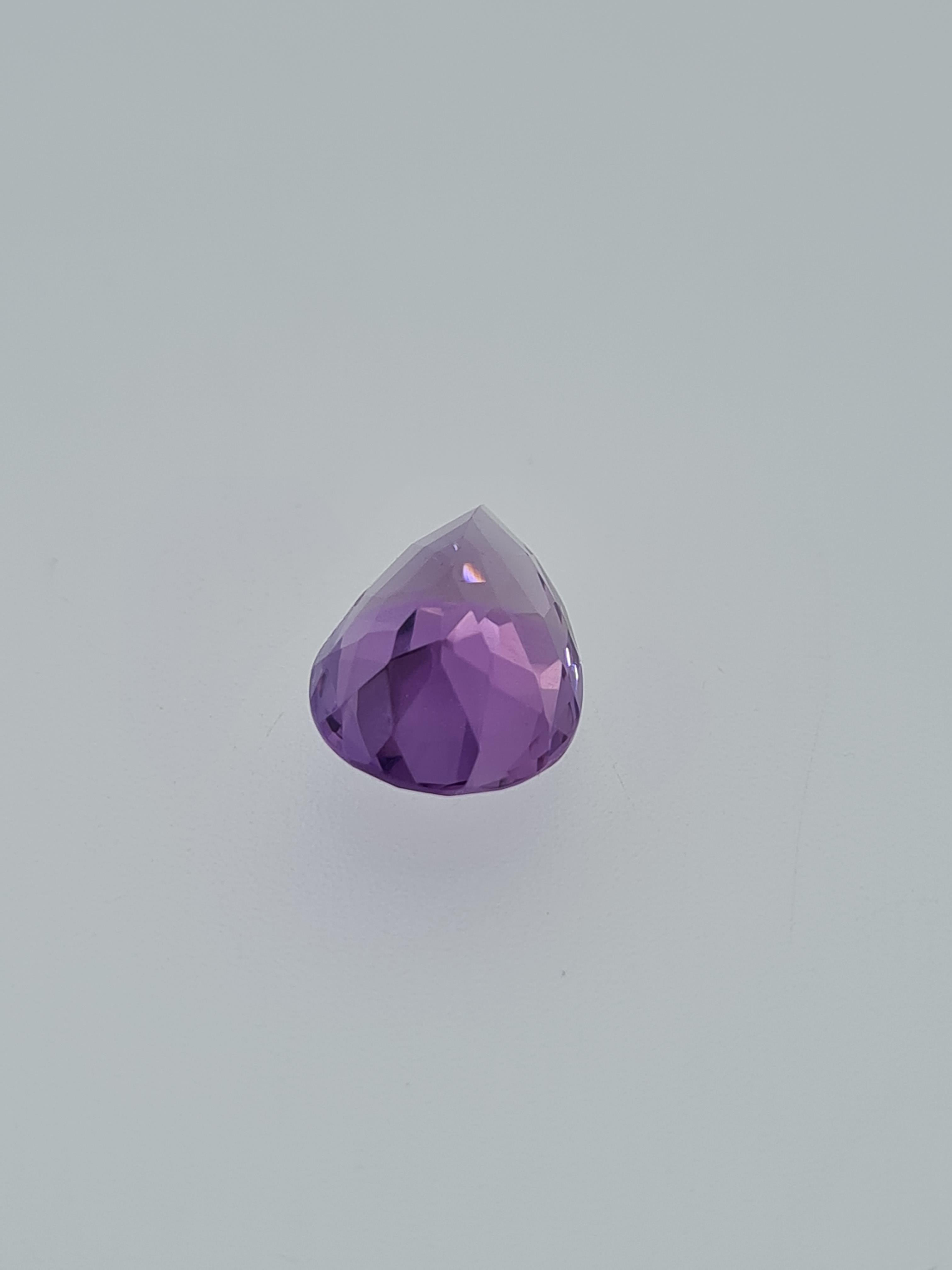 Amethyst pear cut gem stone - Image 2 of 4