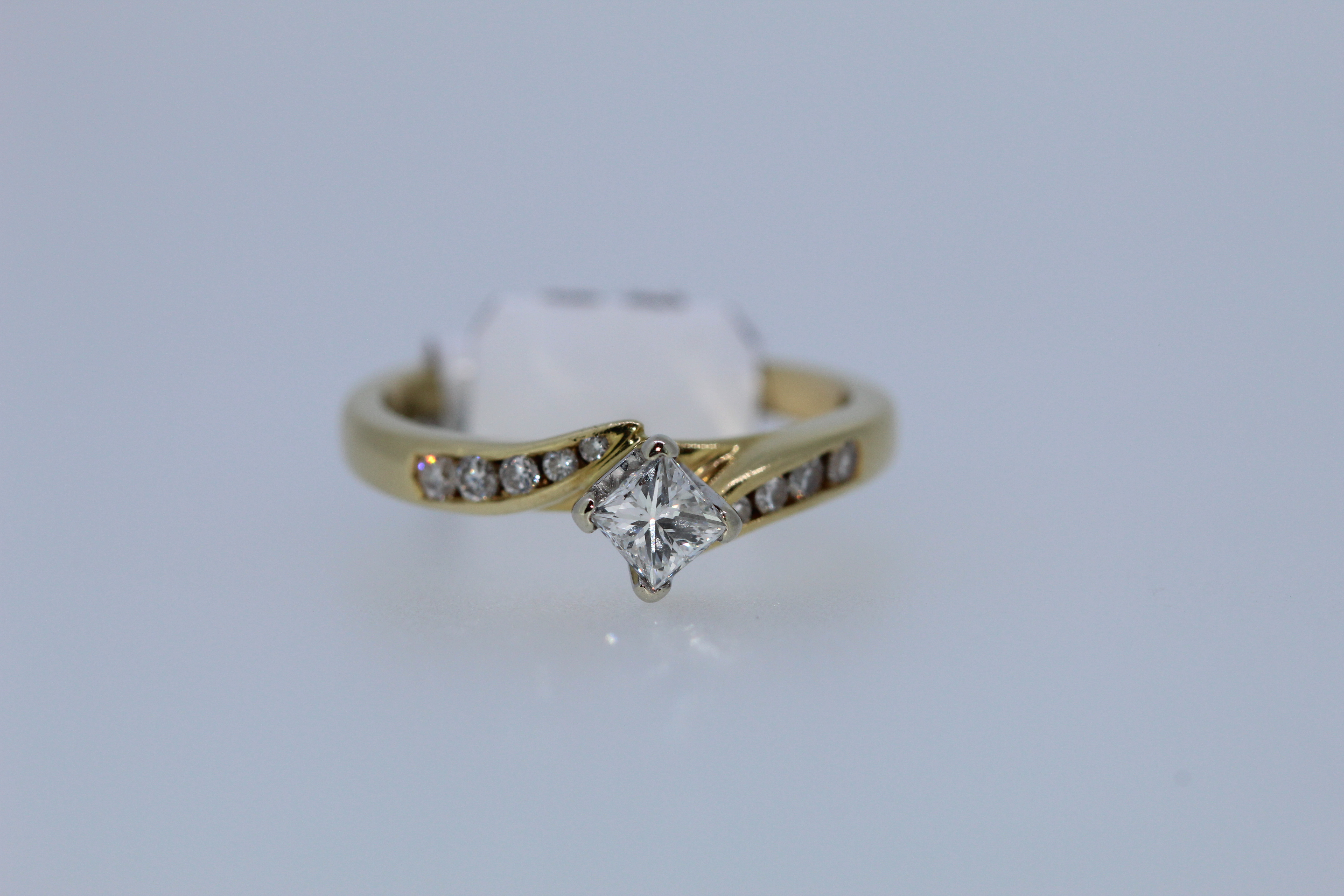 18k Yellow Gold Princess Cut Diamond Ring - Image 4 of 4