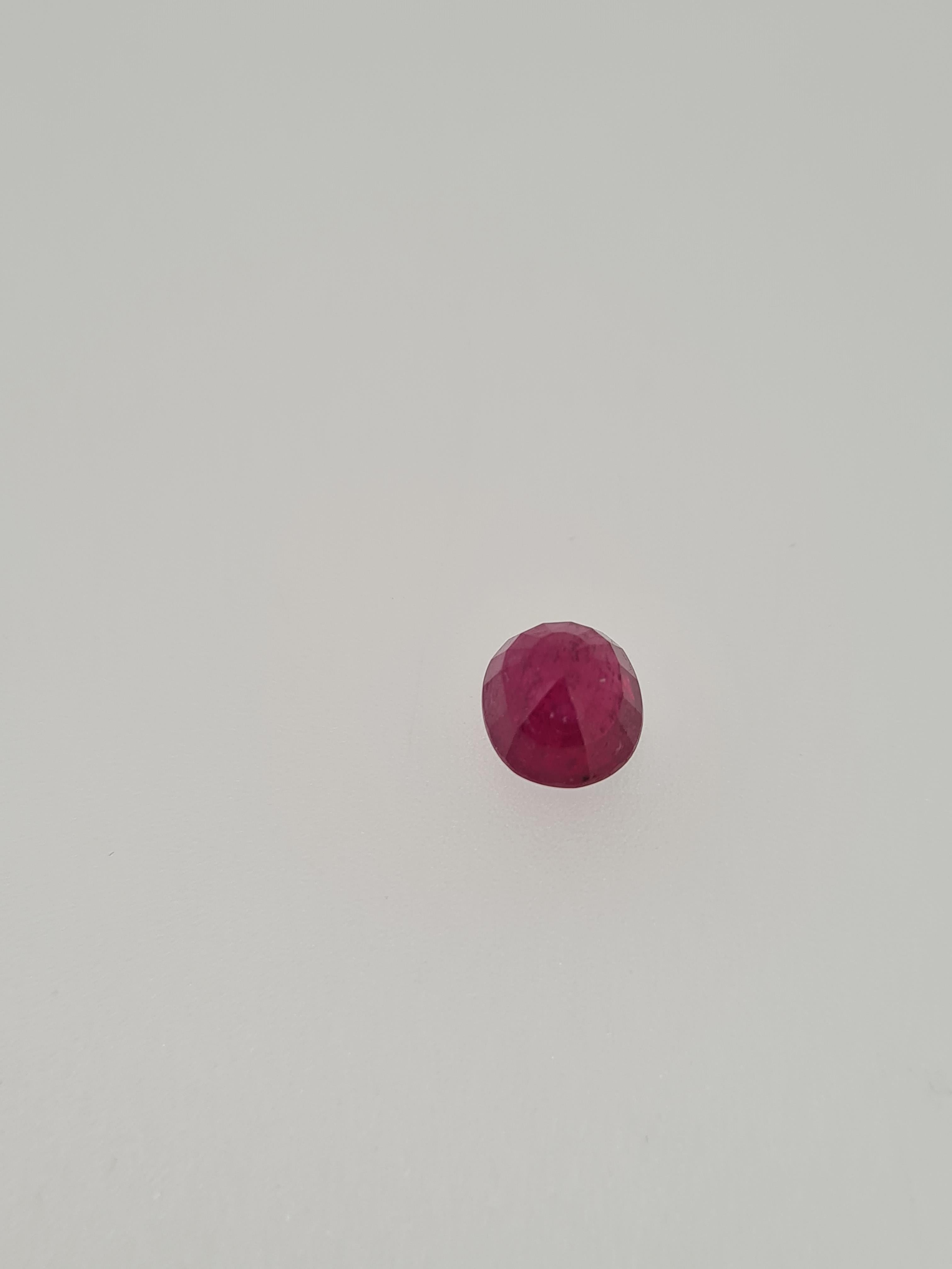 Ruby oval cut gem stone - Image 6 of 6