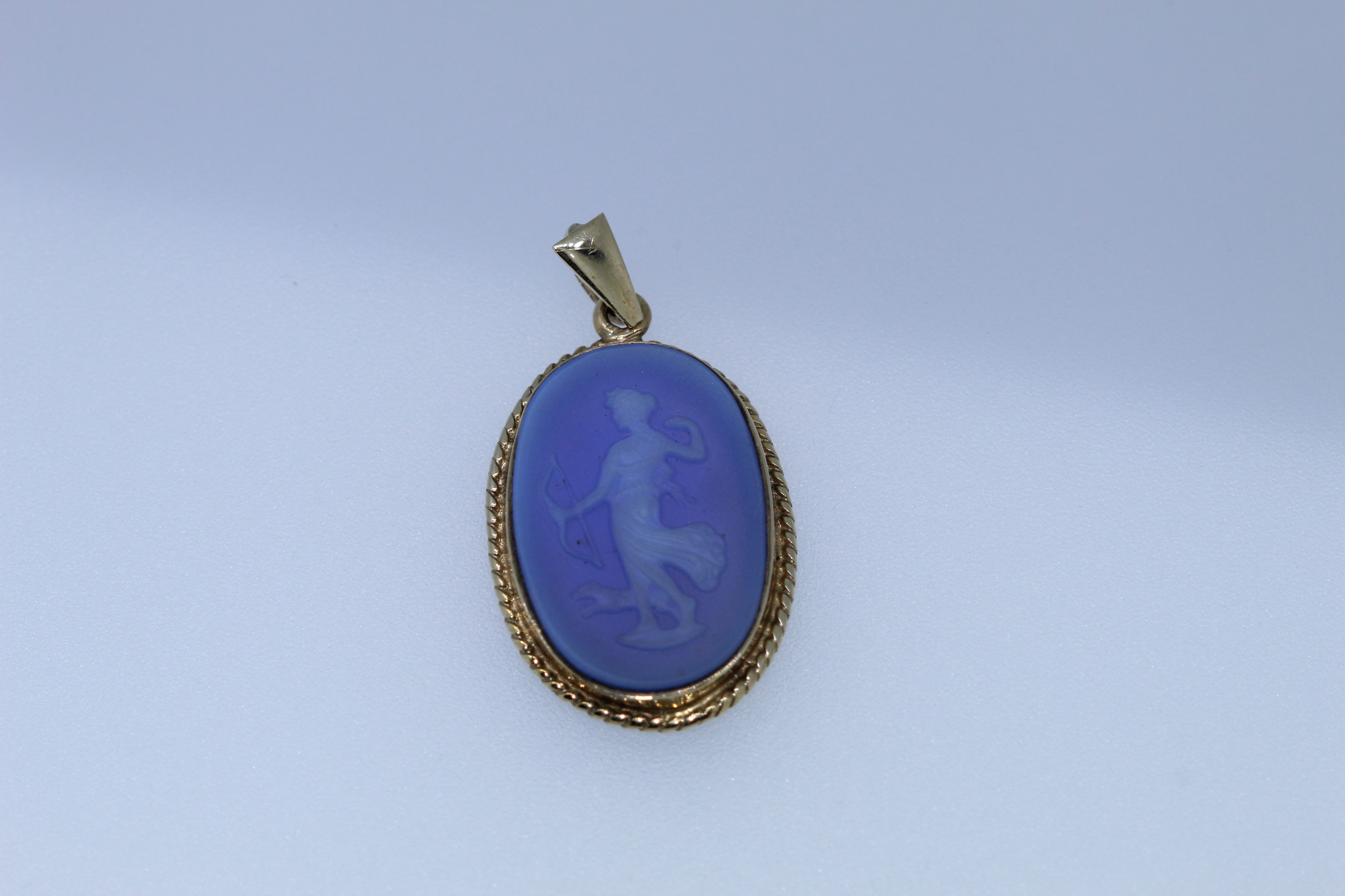 9k Yellow Gold Jasper Cameo Pendant - Image 3 of 3