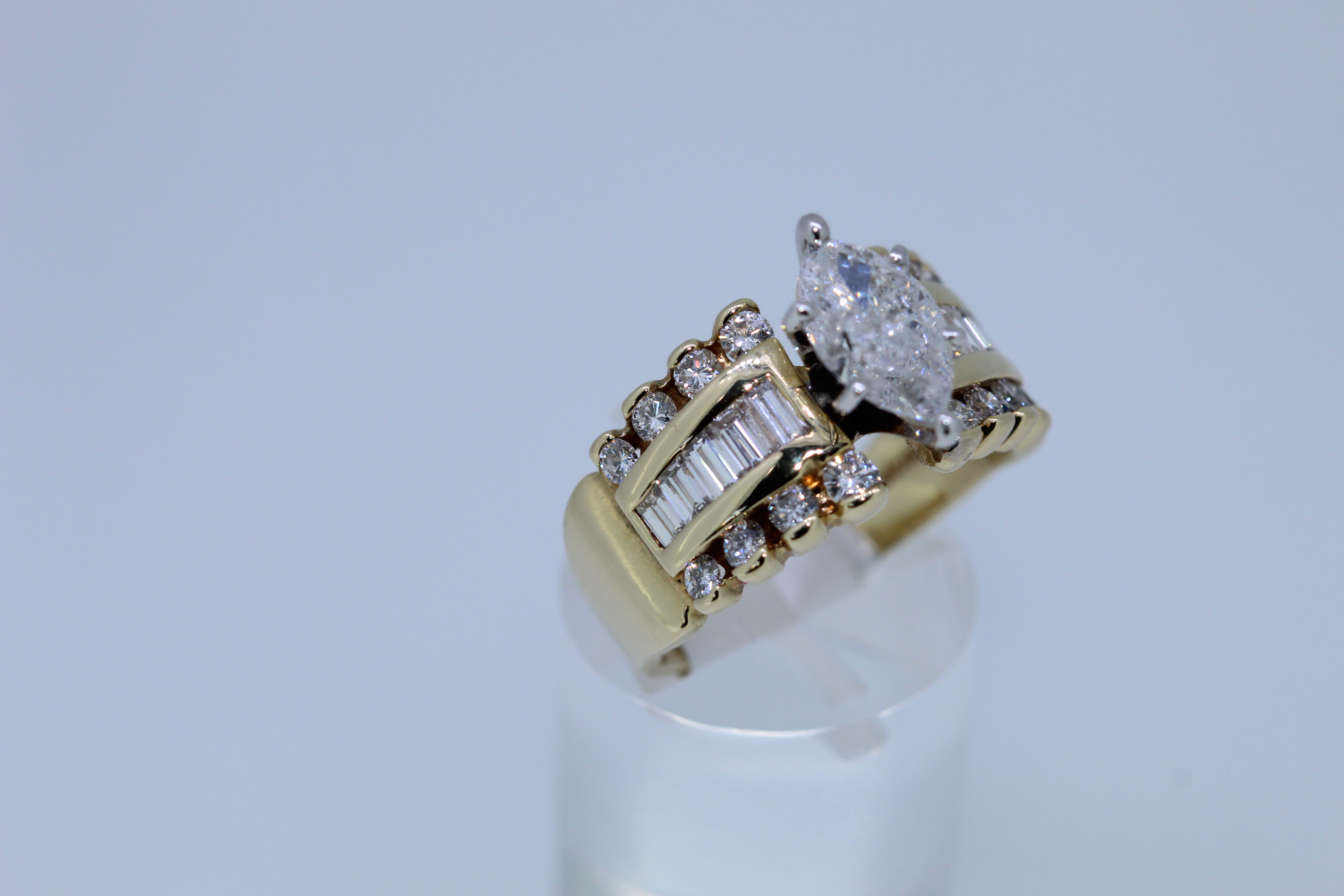 14ct Yellow Gold Marquise Diamond Ring - Image 3 of 6