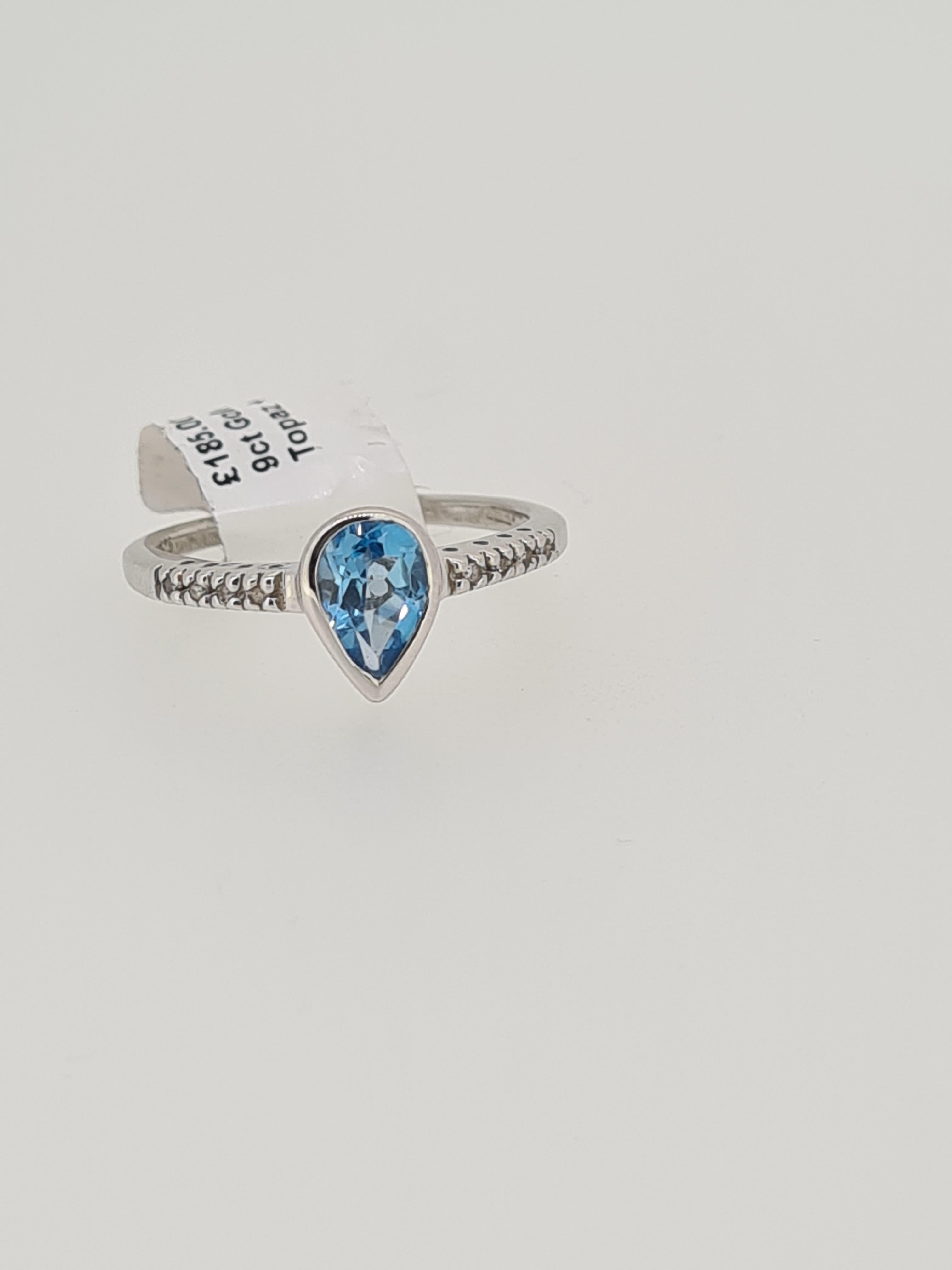 9ct white gold topaz and diamond ring - Image 4 of 4