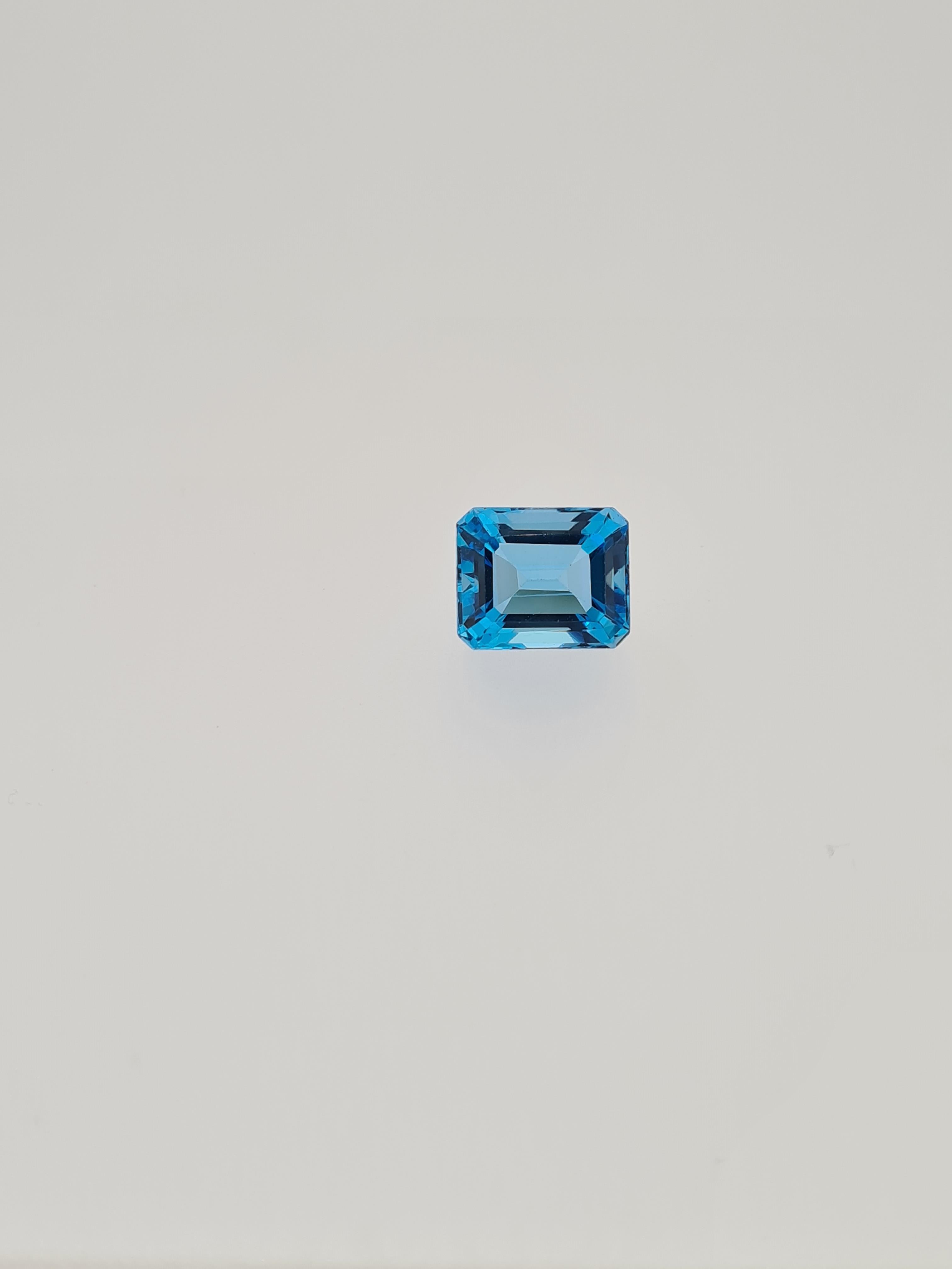 Blue topaz step cut - Image 4 of 5