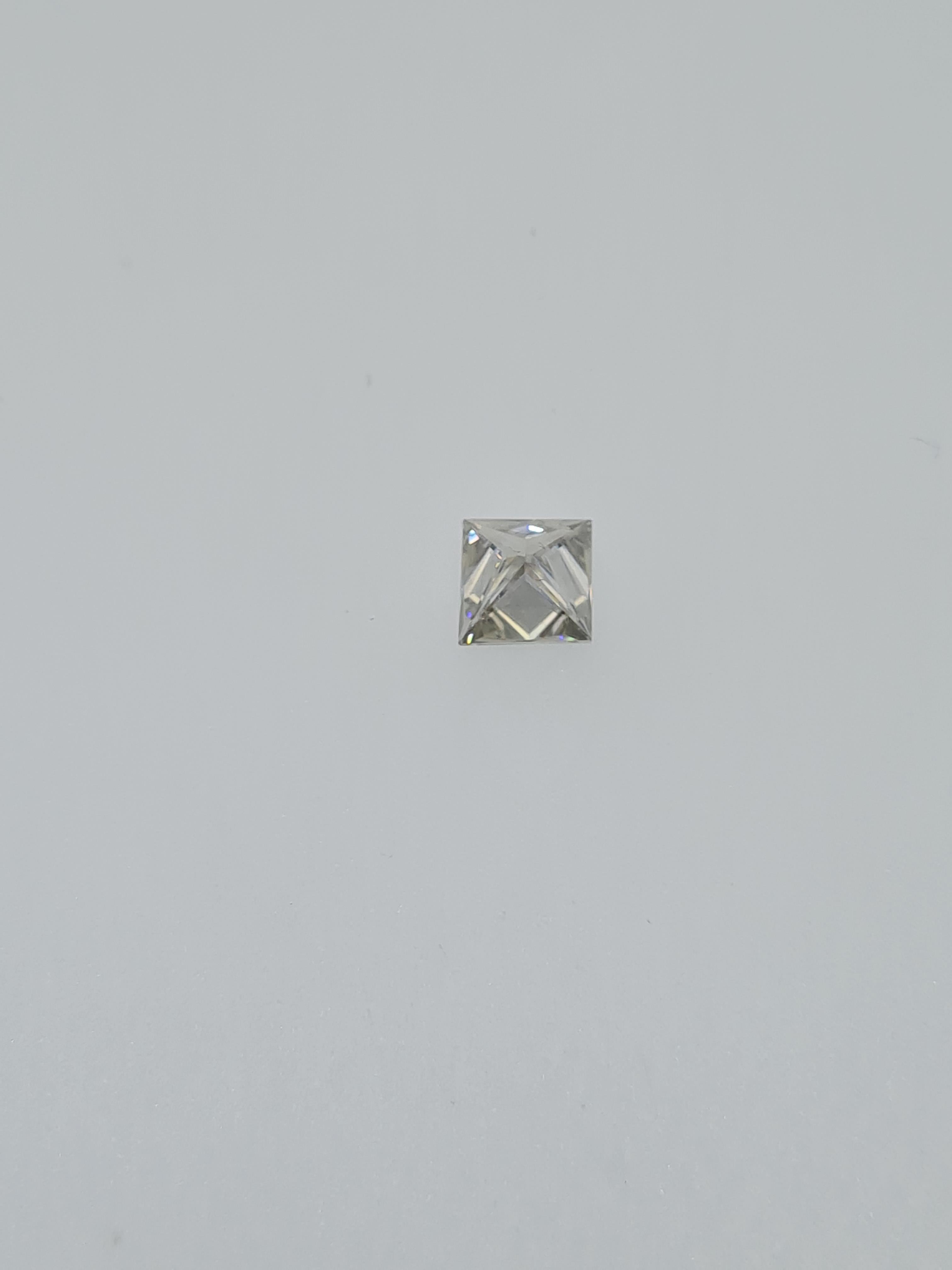 Moissanite princess cut stone - Image 3 of 4