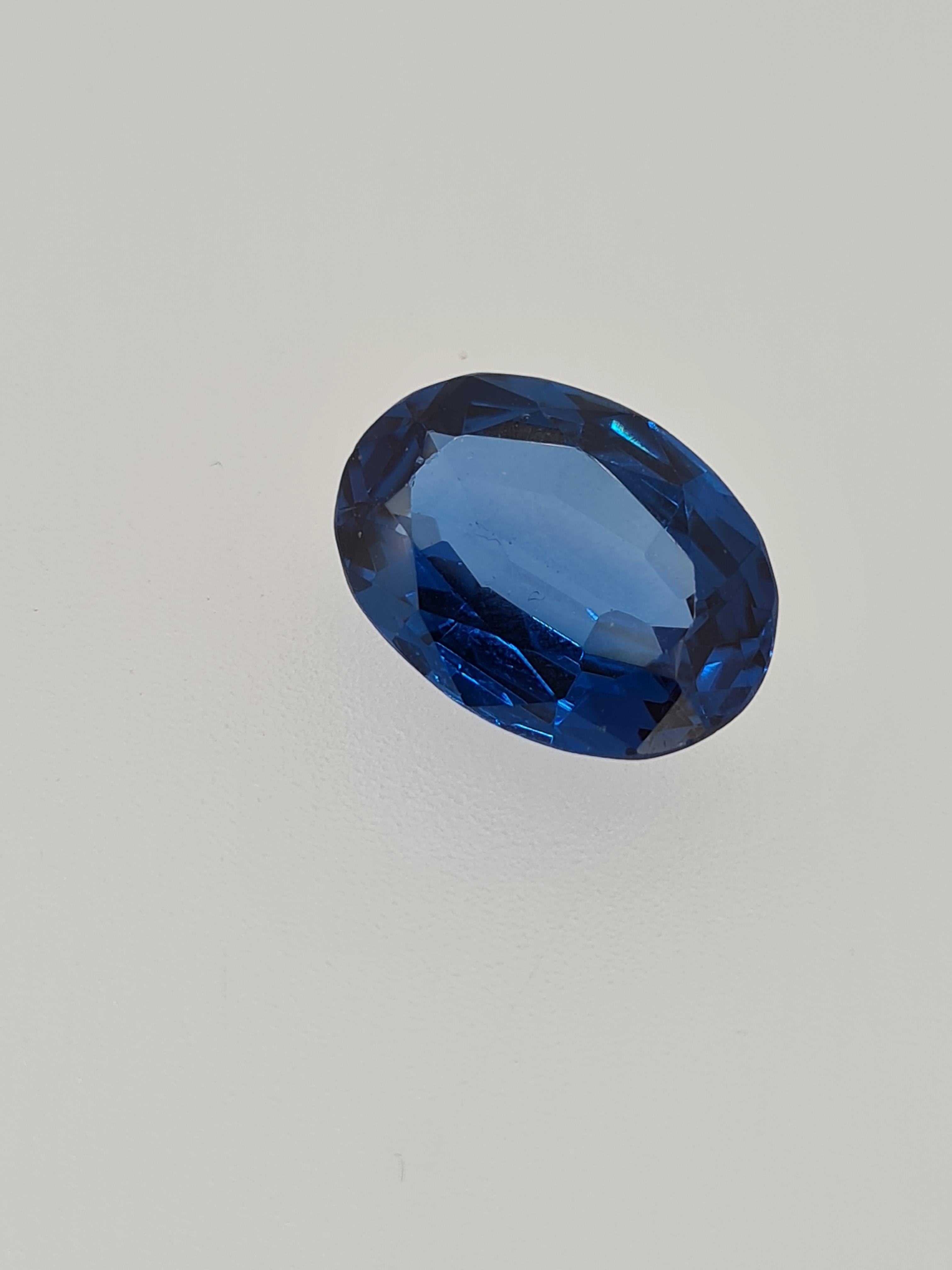 London blue topaz oval cut gem stone - Image 5 of 5