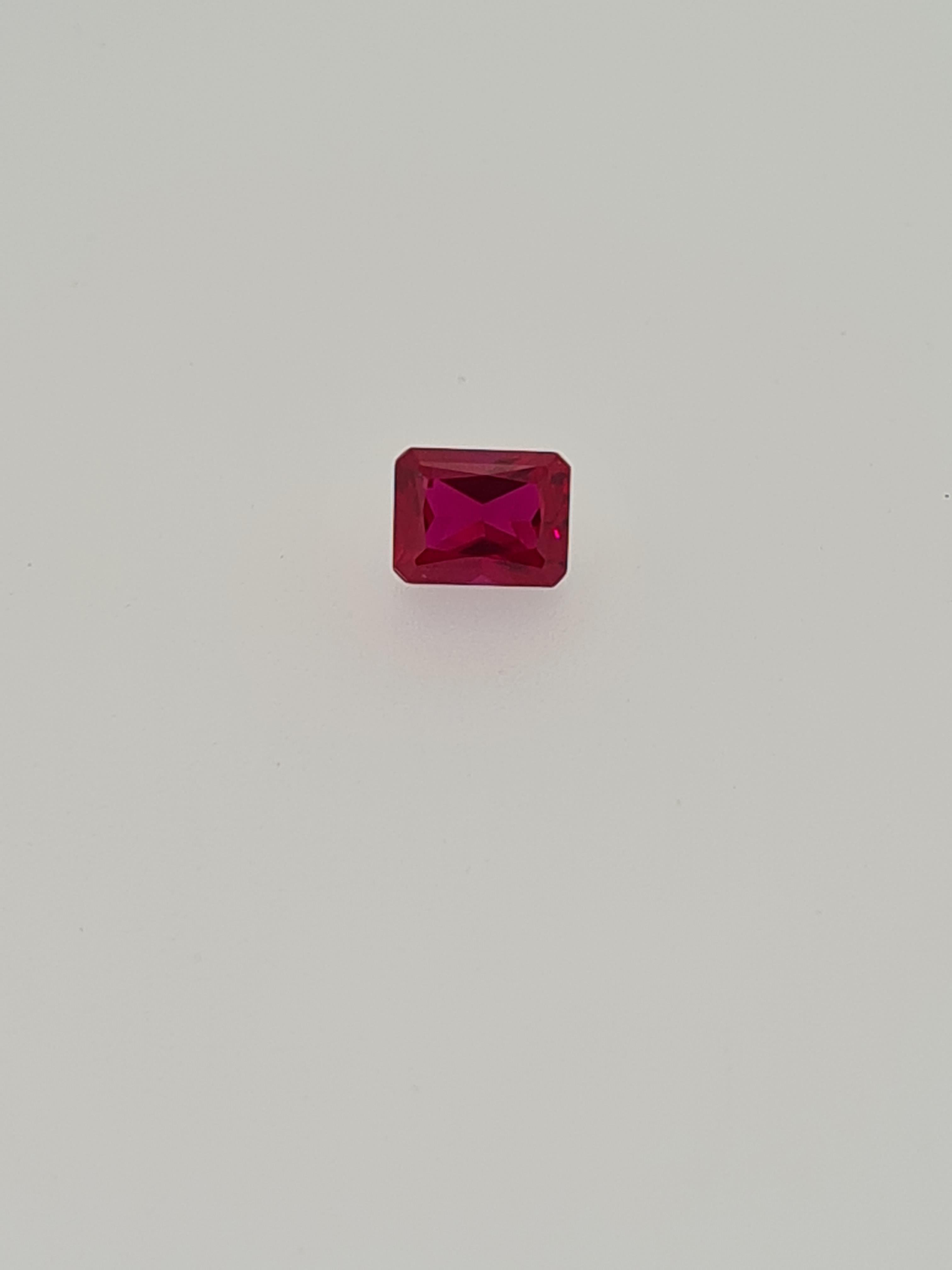 Synthetic ruby emerald cut stone - Image 4 of 4