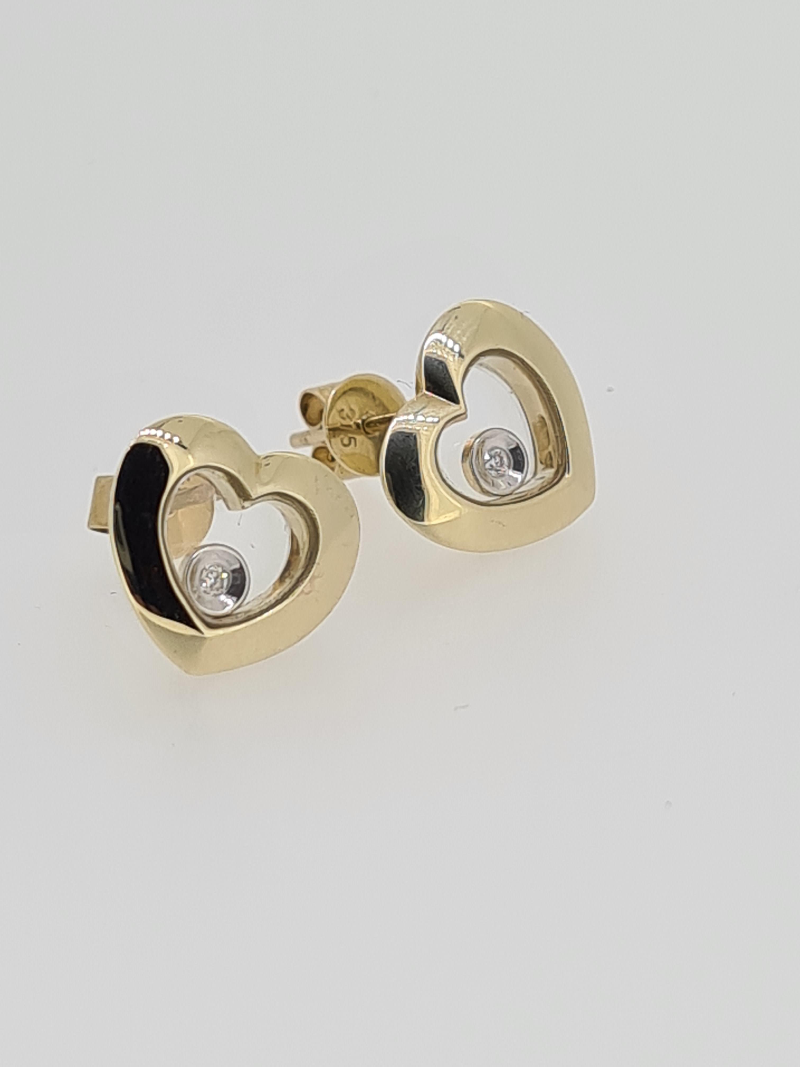 9ct yellow gold floating diamond hert stud earrings - Image 4 of 4
