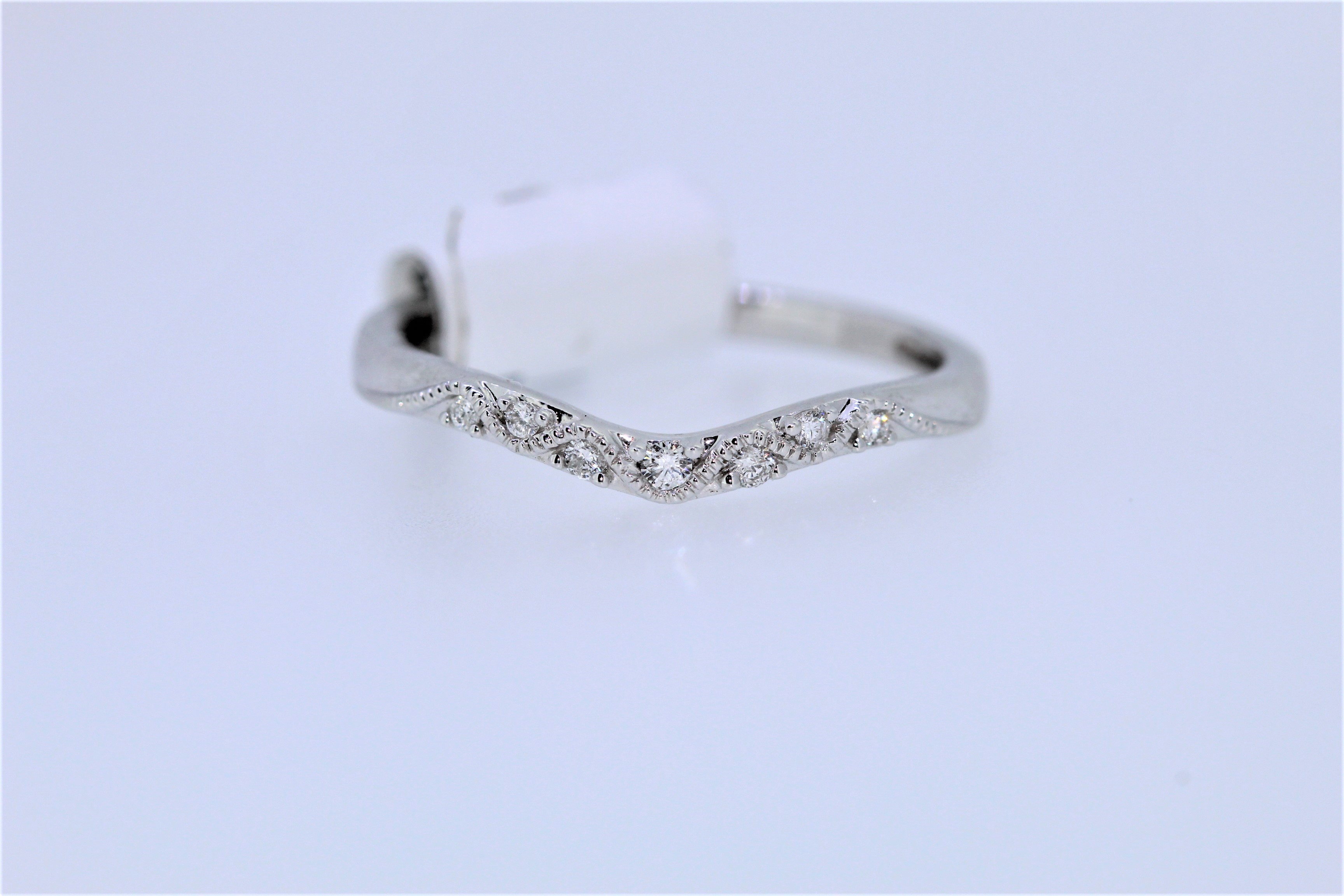 9k White Gold Diamond Set Gentle Wishbone Ring - Image 4 of 4