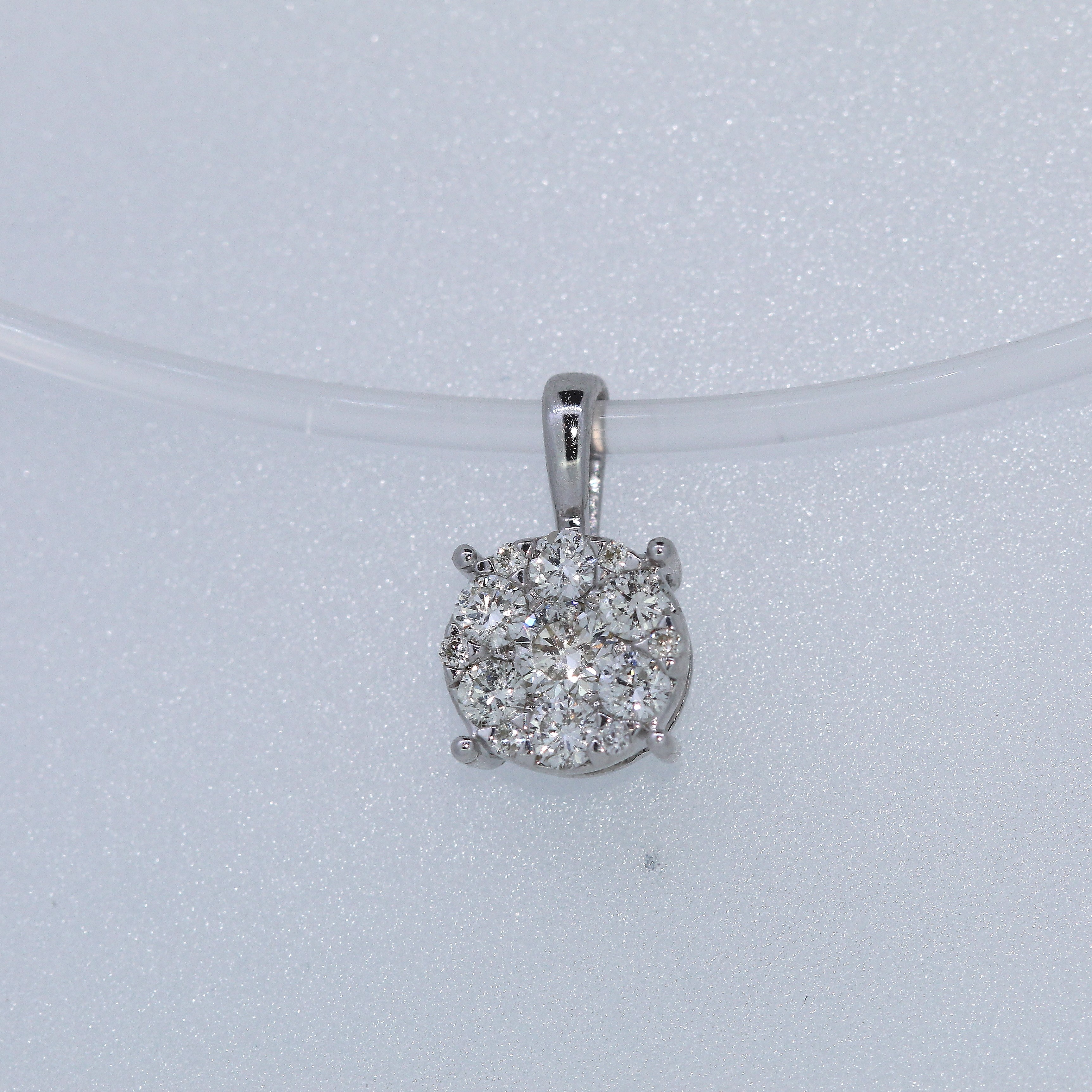 9k White Gold Diamond Set Pendant - Image 4 of 5