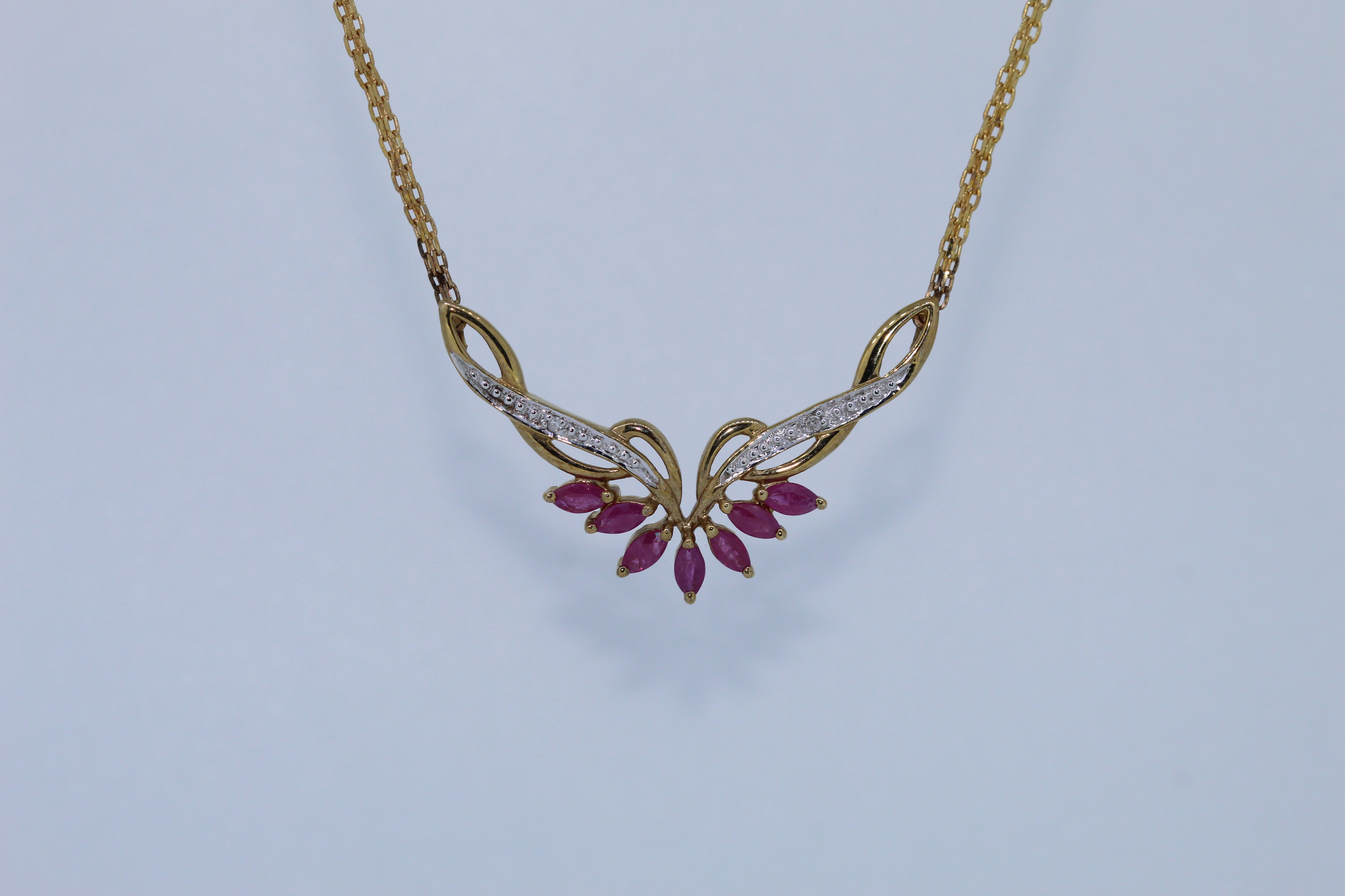 9k Yellow Gold Ruby And Diamond Necklace - Image 3 of 4