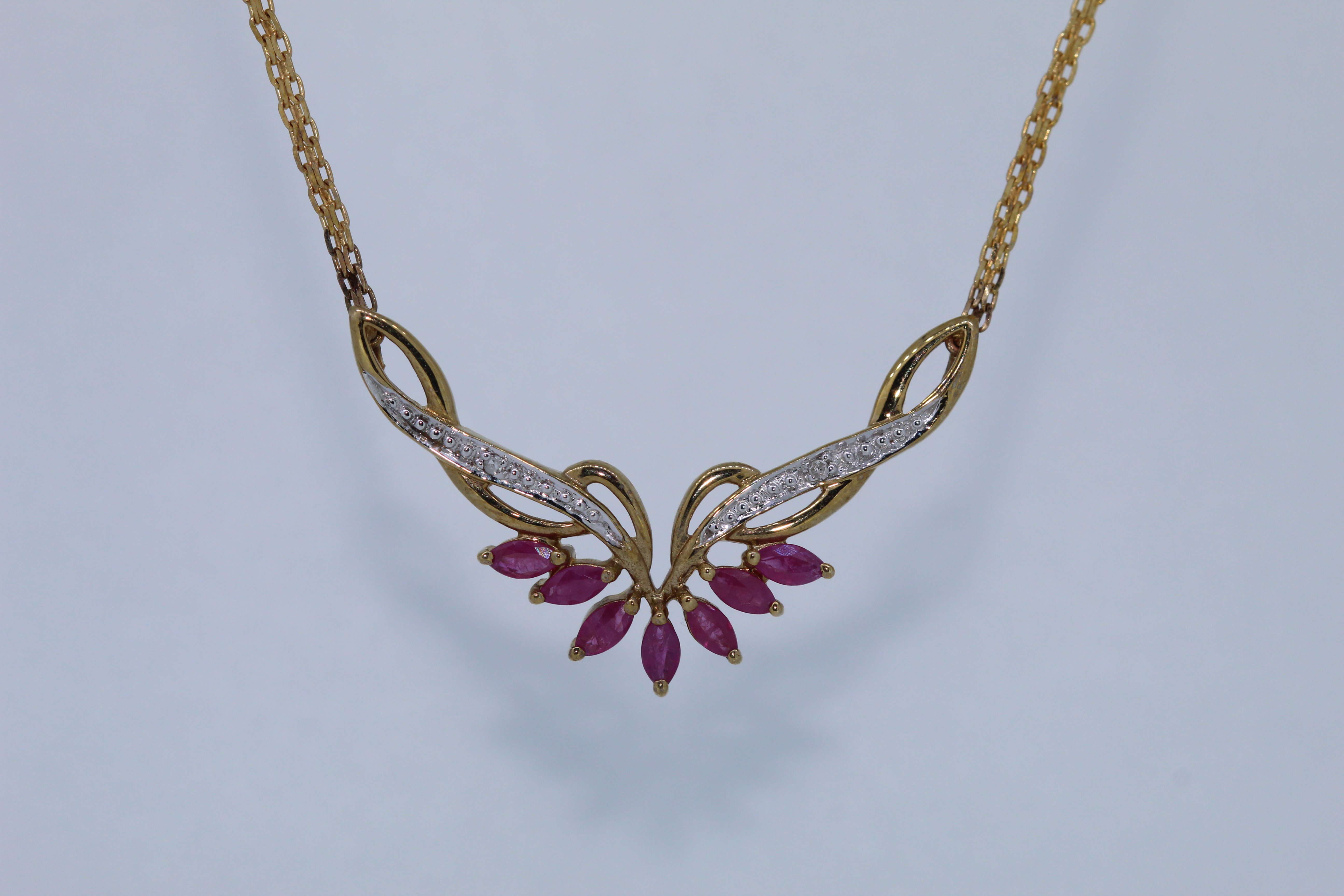 9k Yellow Gold Ruby And Diamond Necklace - Image 2 of 4