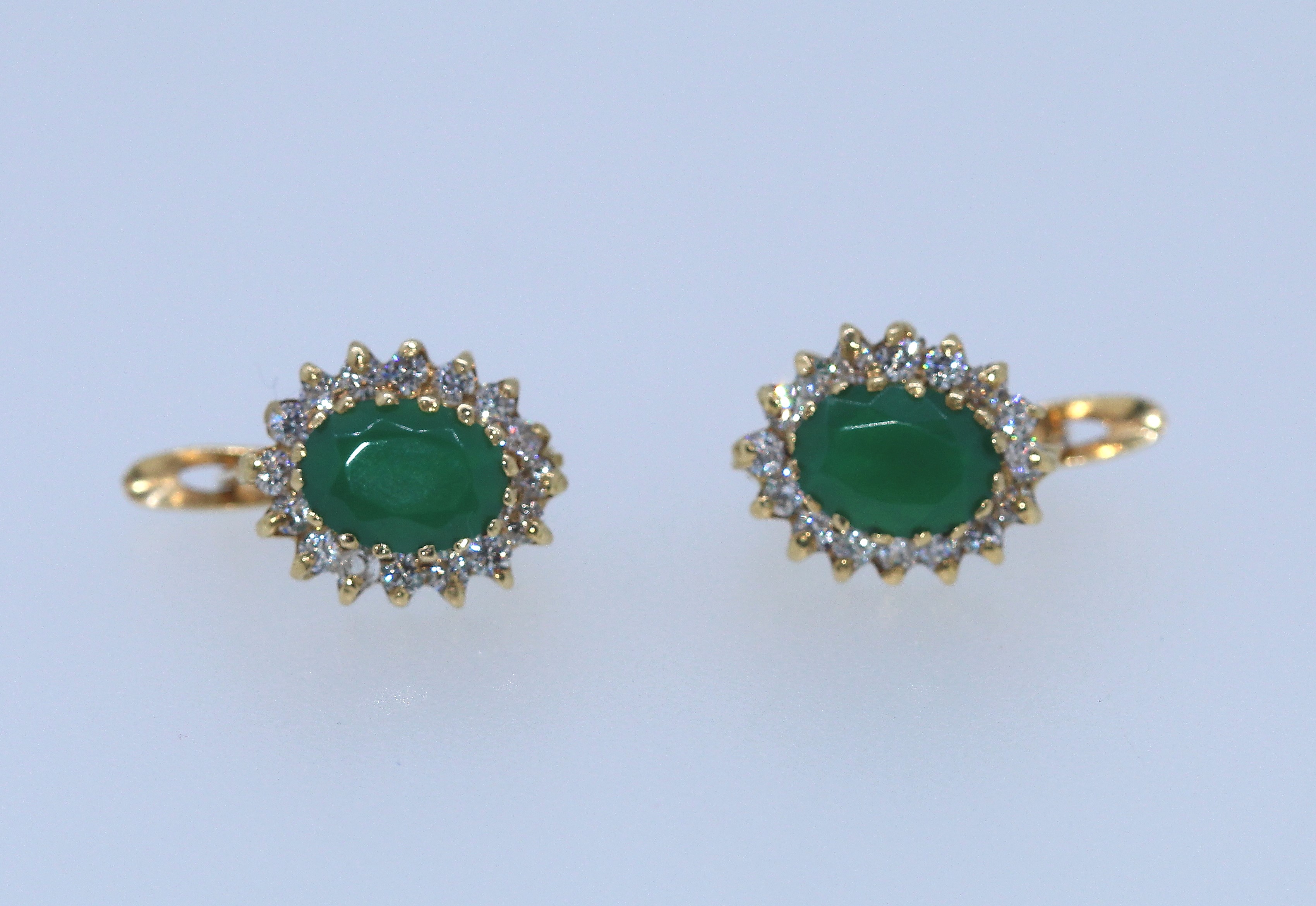 18k Yellow Gold Jade And Diamond Earrings - Image 2 of 4