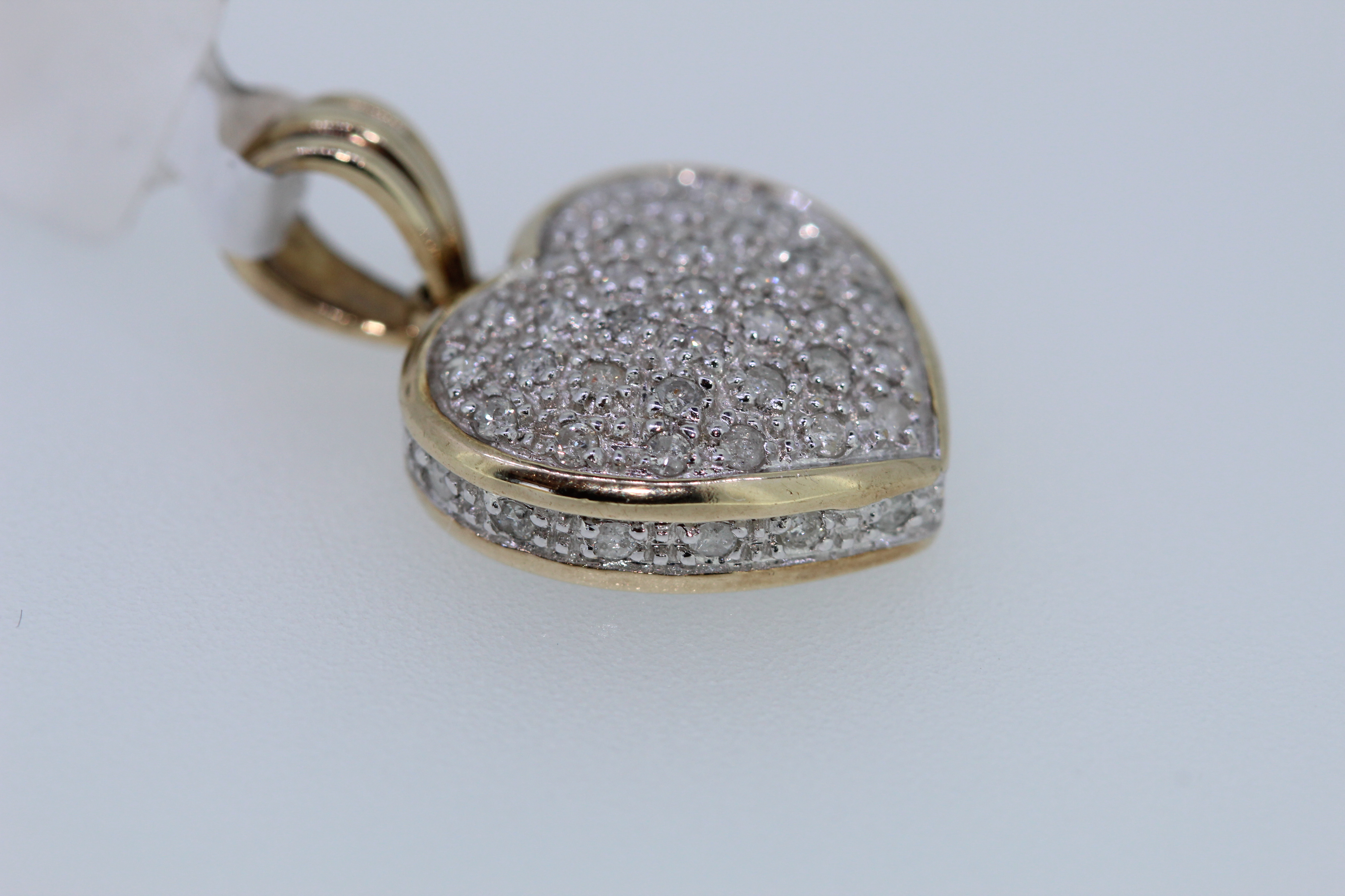 9ct Hallmark Yellow Gold Diamond Set Heart Pendant - Image 3 of 3